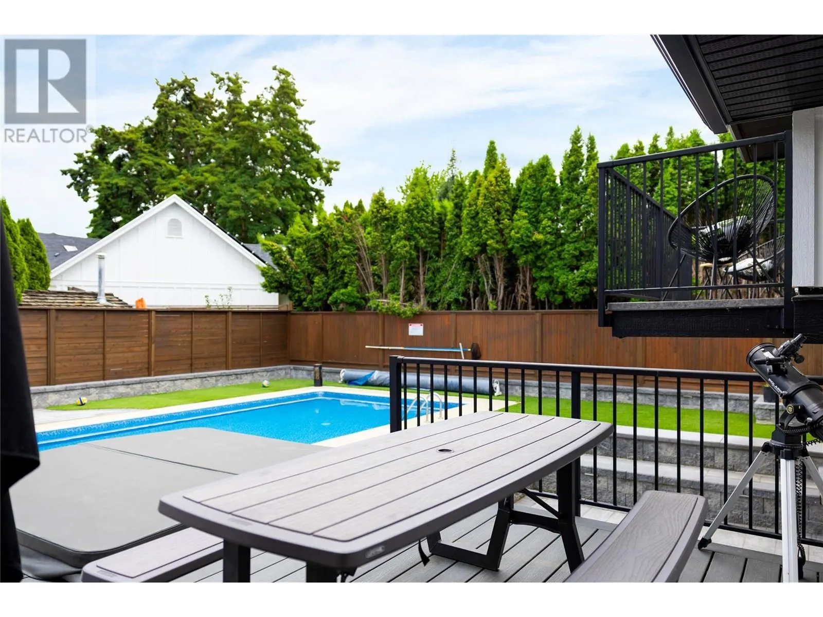 4265 Lakeshore Road