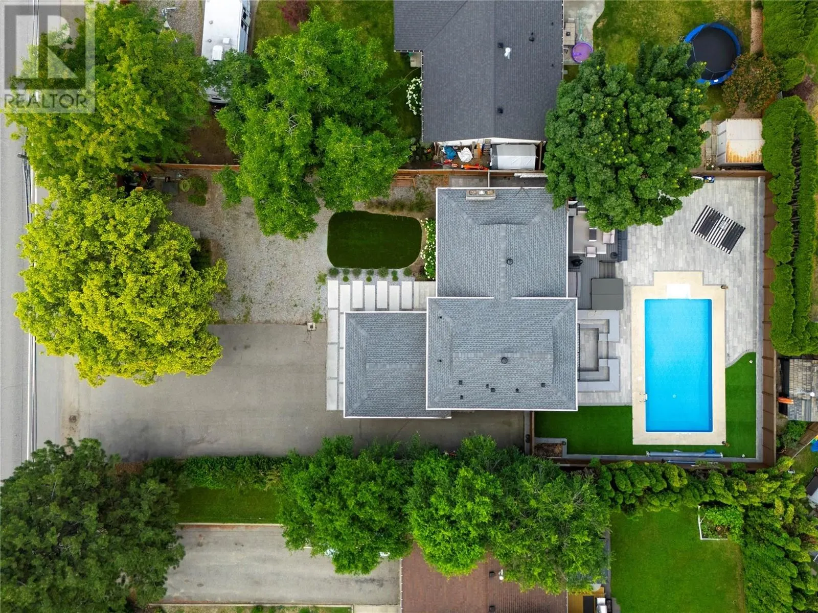4265 Lakeshore Road