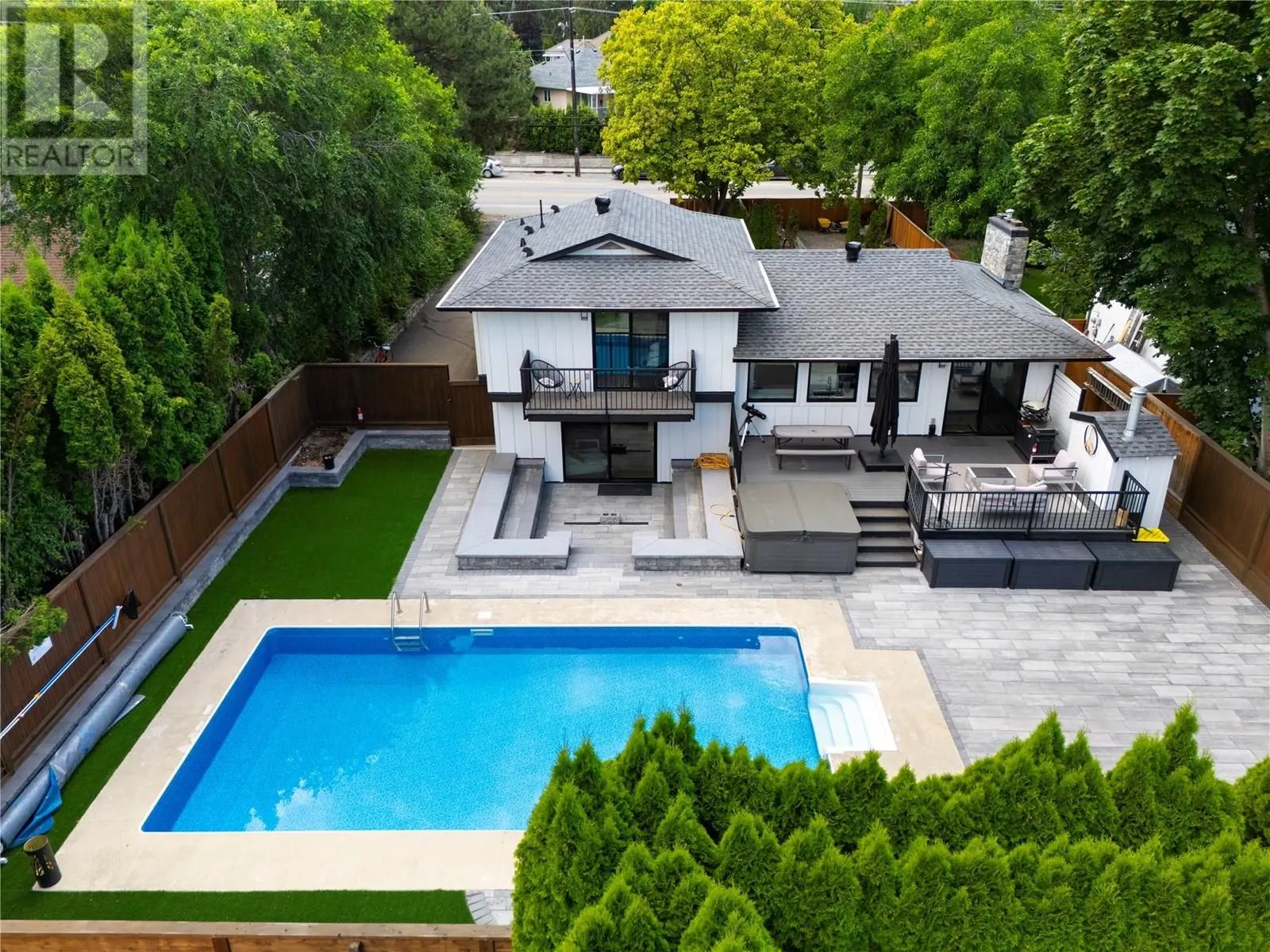 4265 Lakeshore Road