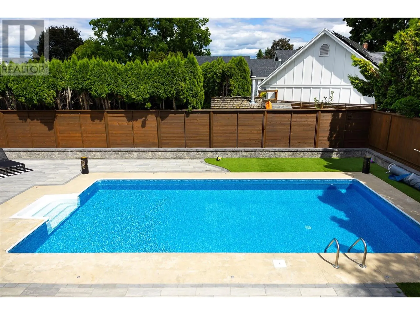 4265 Lakeshore Road