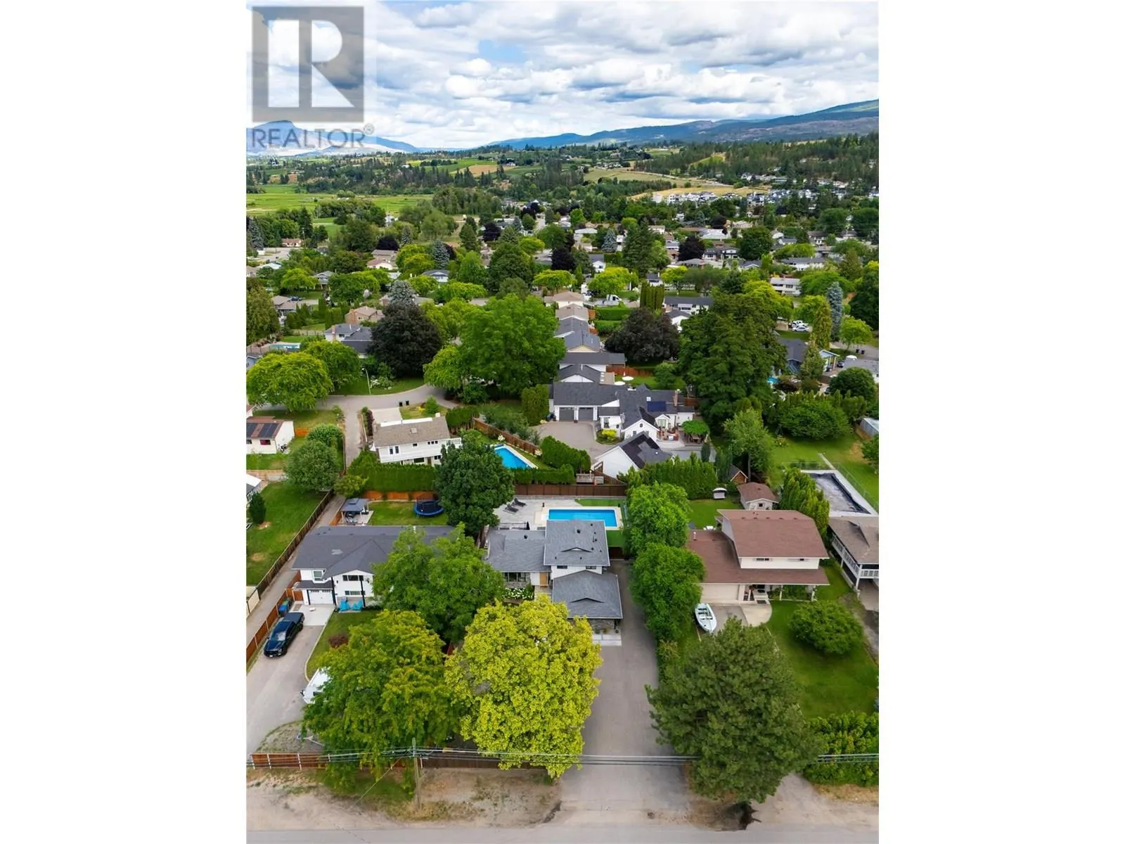 4265 Lakeshore Road