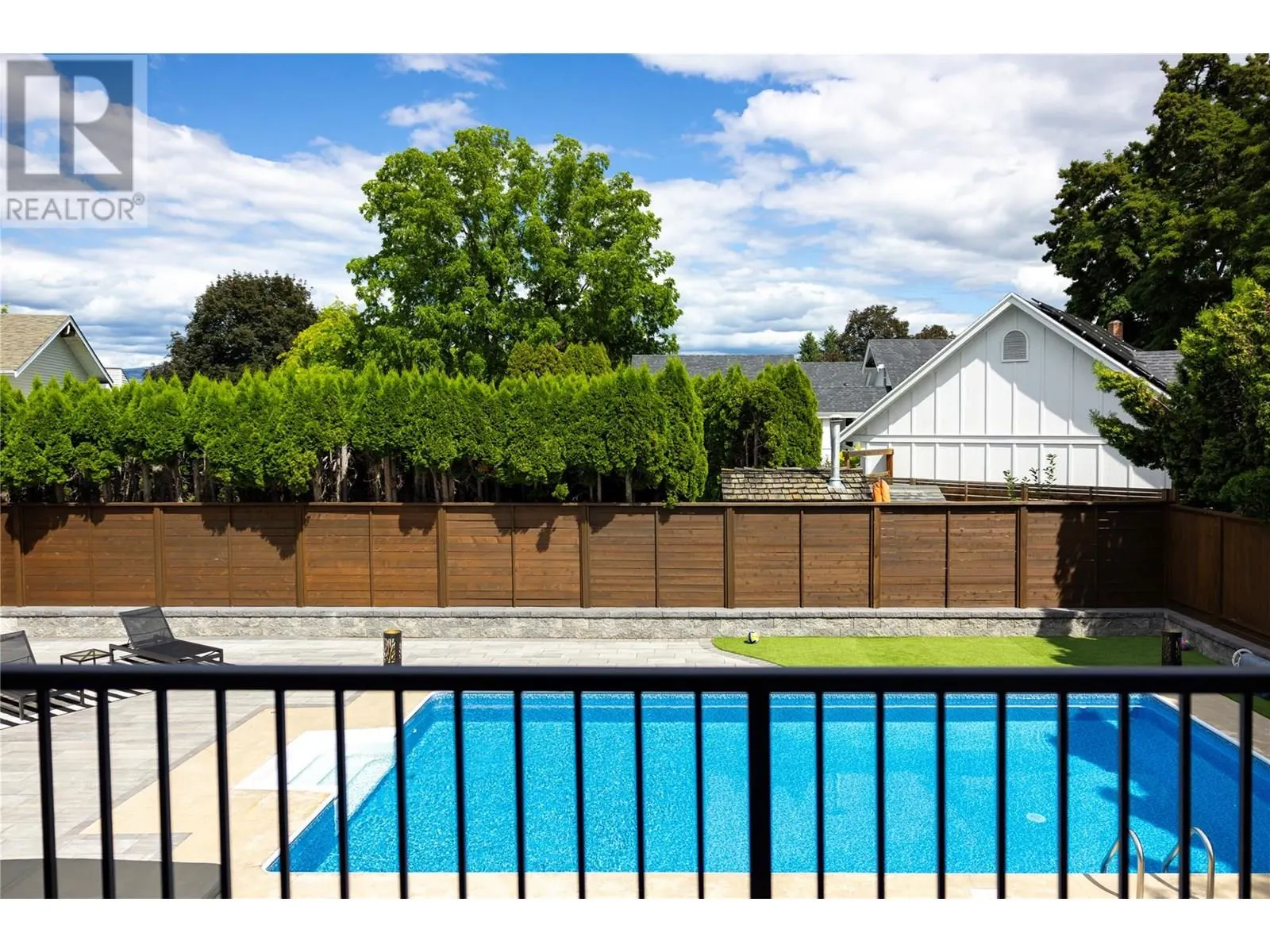 4265 Lakeshore Road