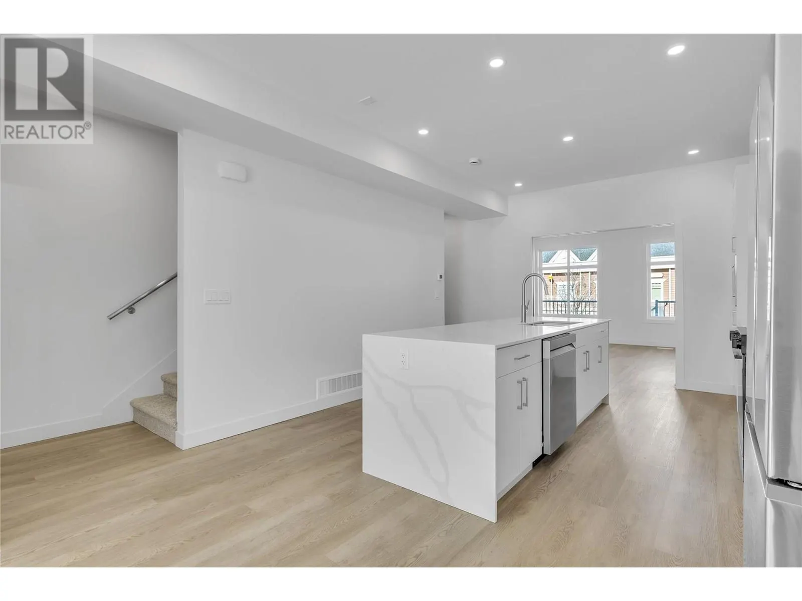5300 Main Street Unit# 118