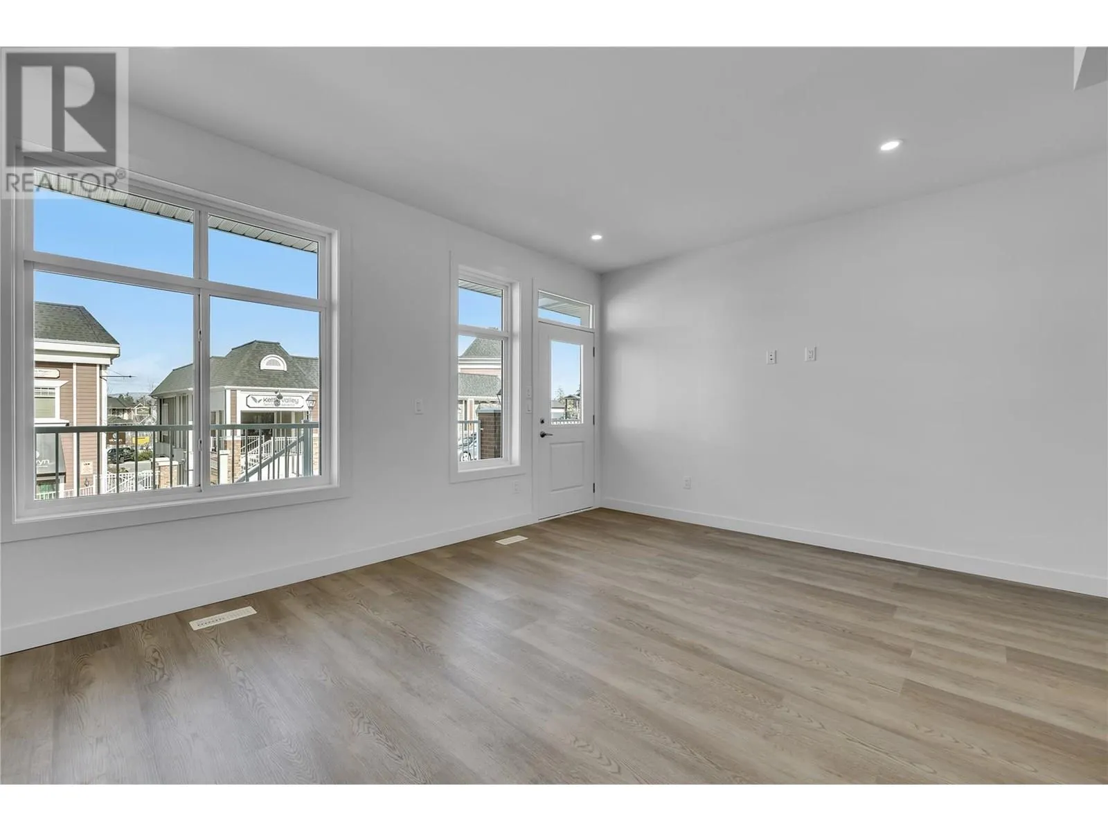5300 Main Street Unit# 118