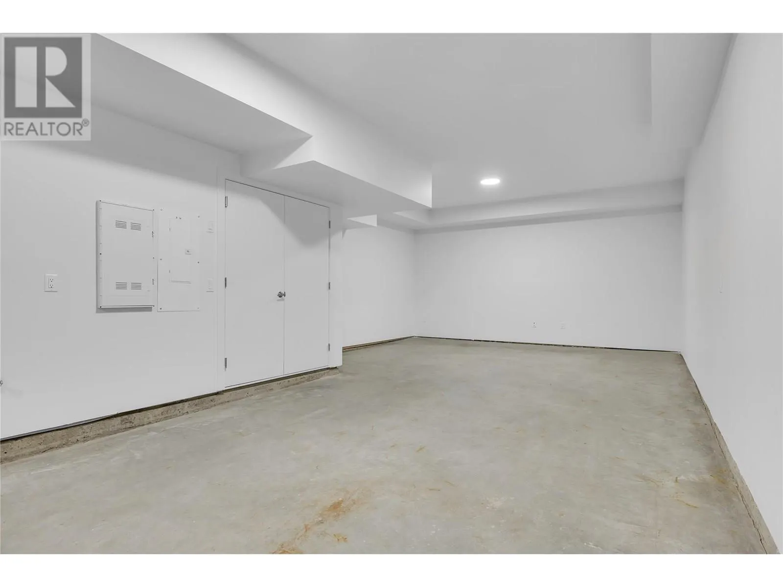 5300 Main Street Unit# 118