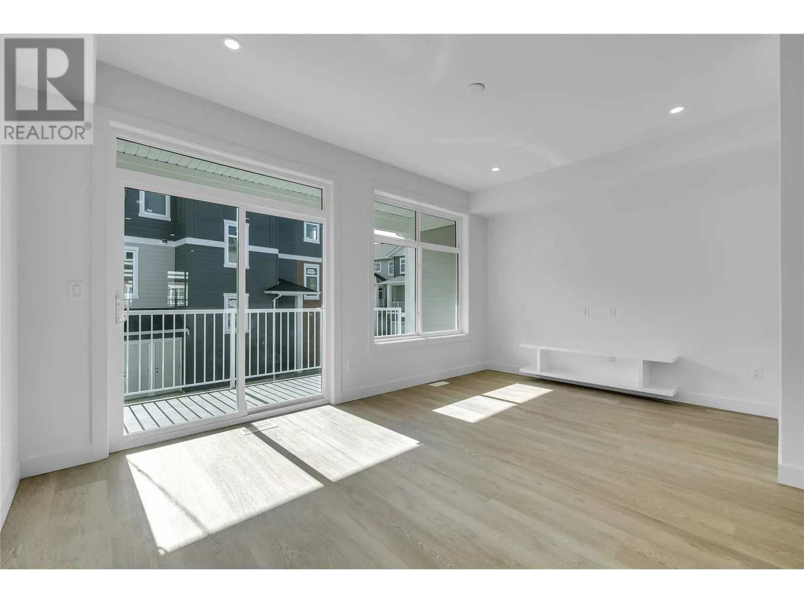 5300 Main Street Unit# 118
