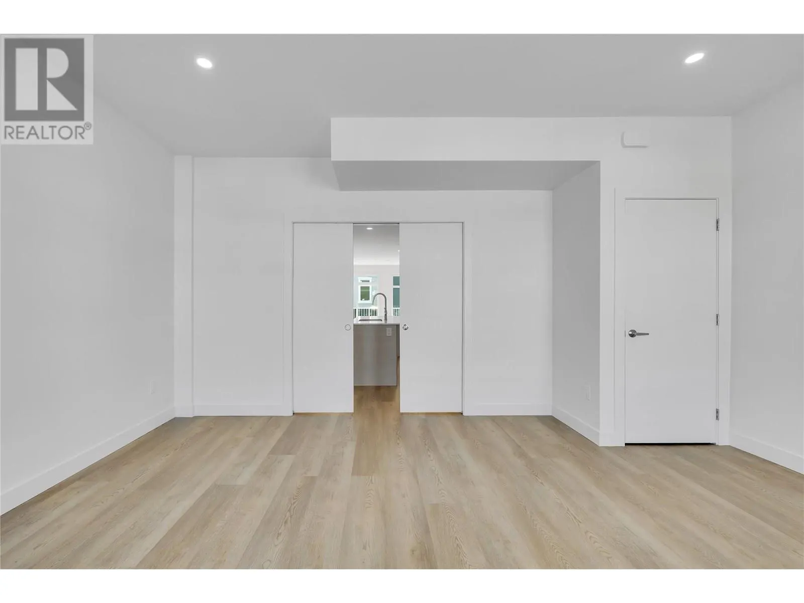5300 Main Street Unit# 118