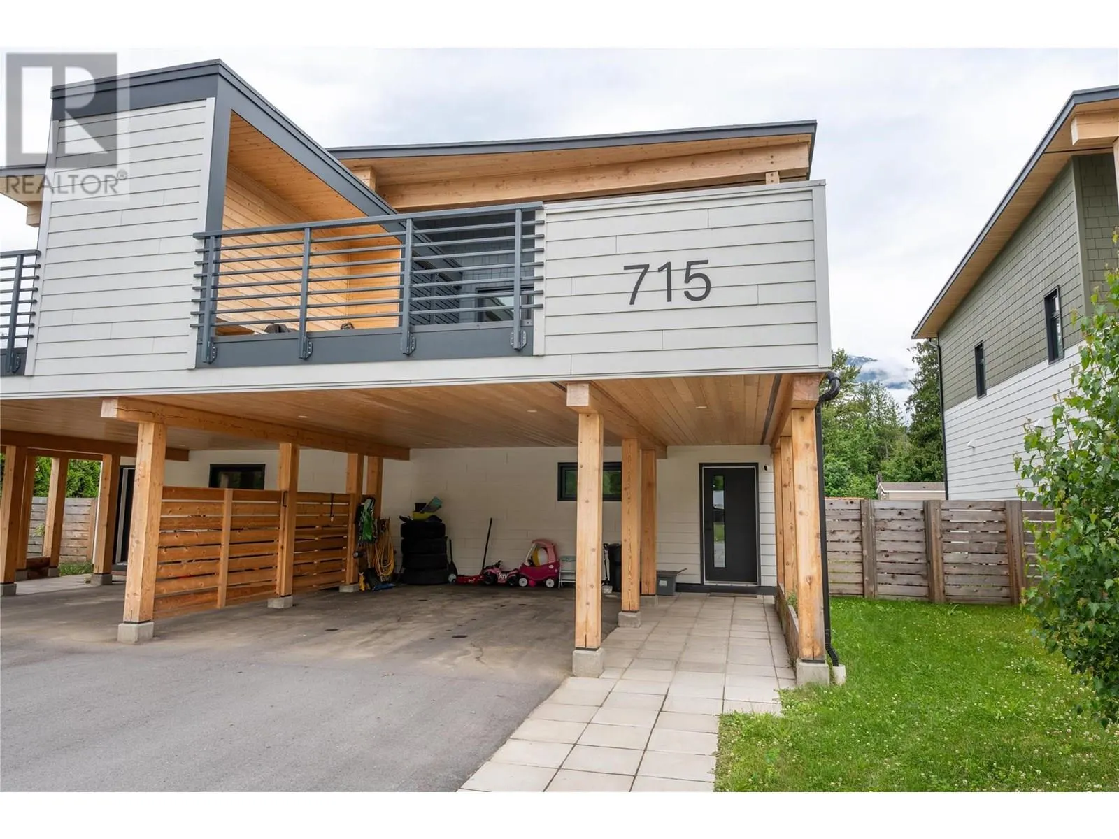 715 Olynyk Road