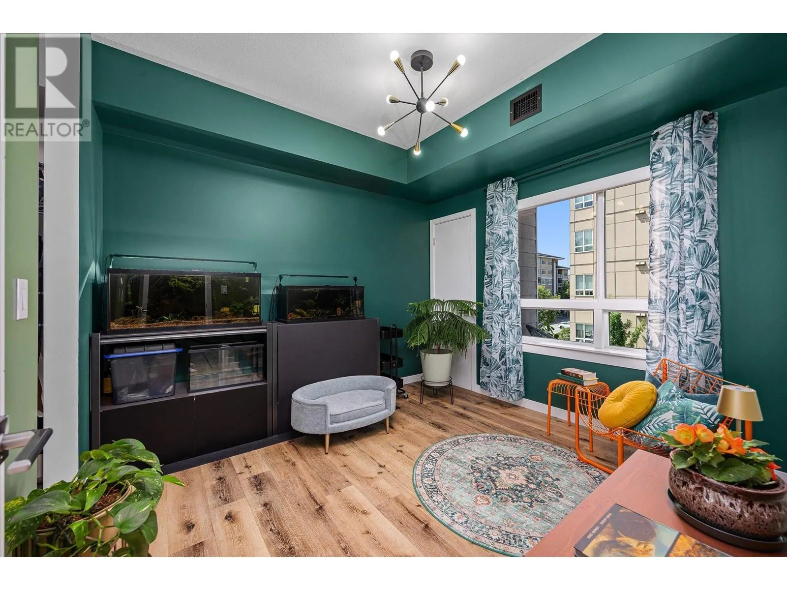 722 Valley Road Unit# 313