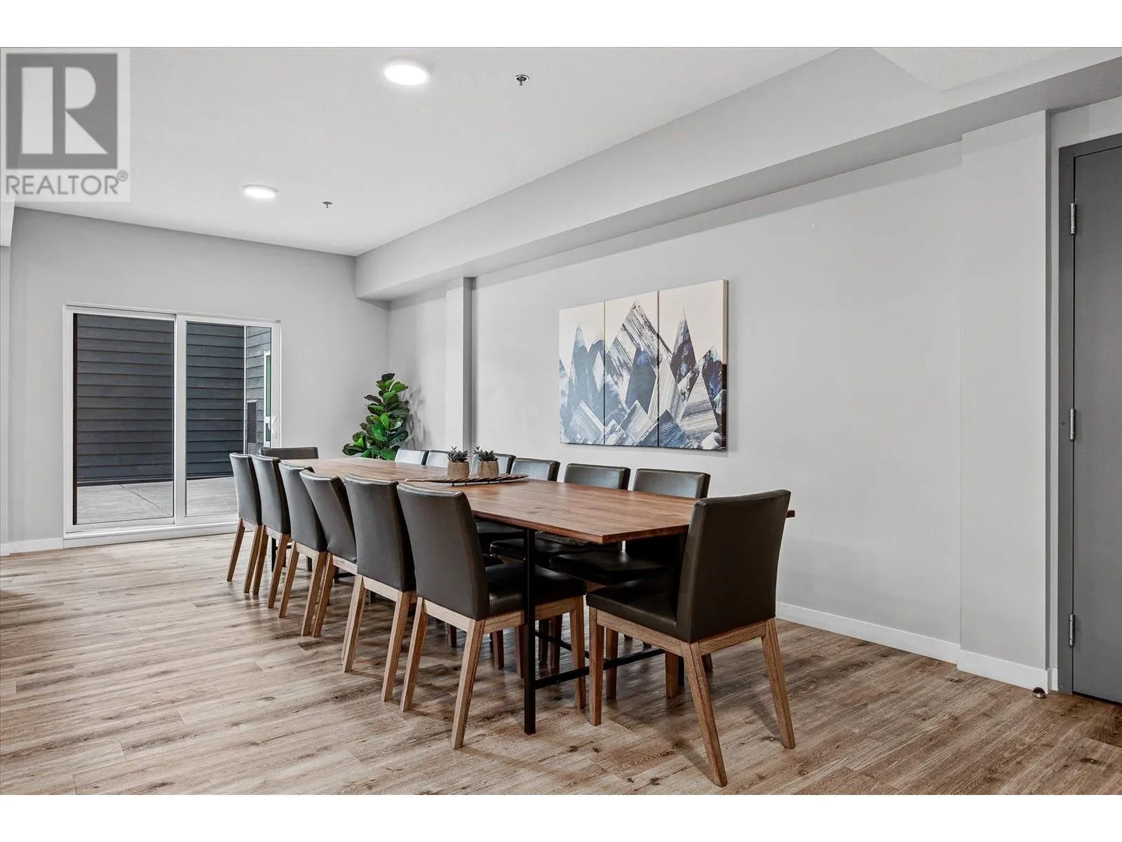 722 Valley Road Unit# 313