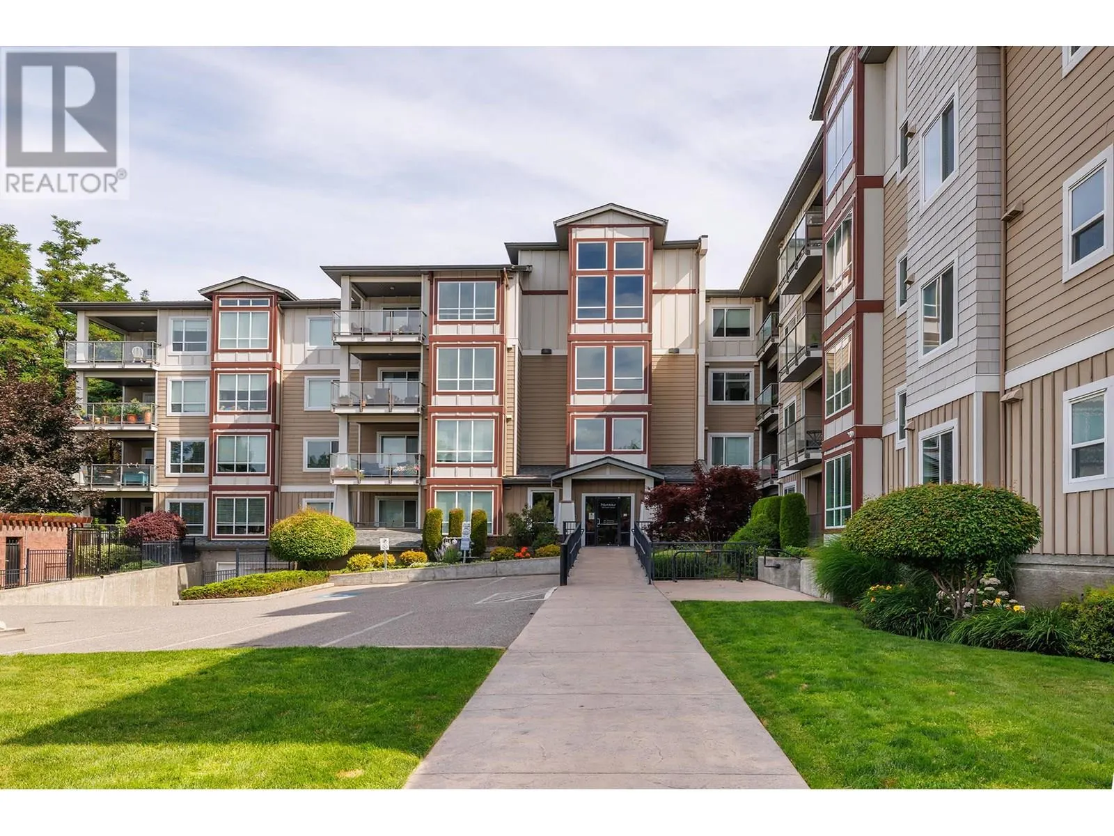 850 Saucier Avenue Unit# 411