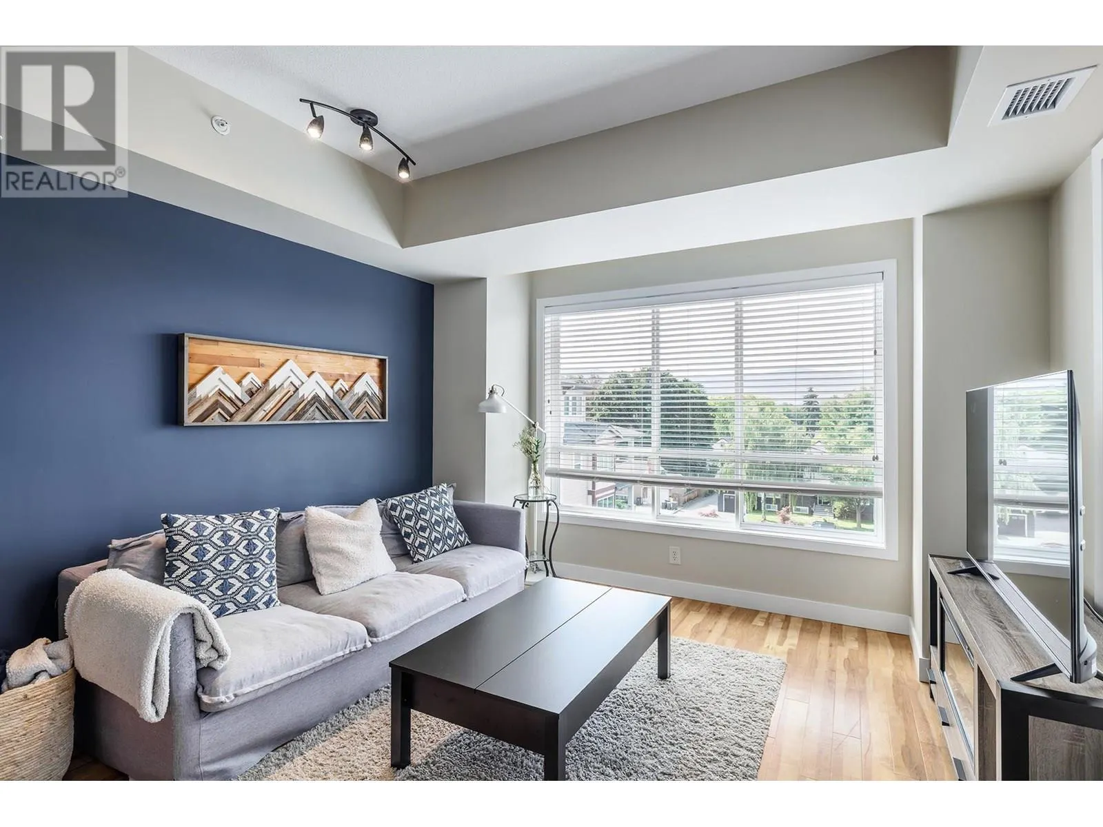 850 Saucier Avenue Unit# 411