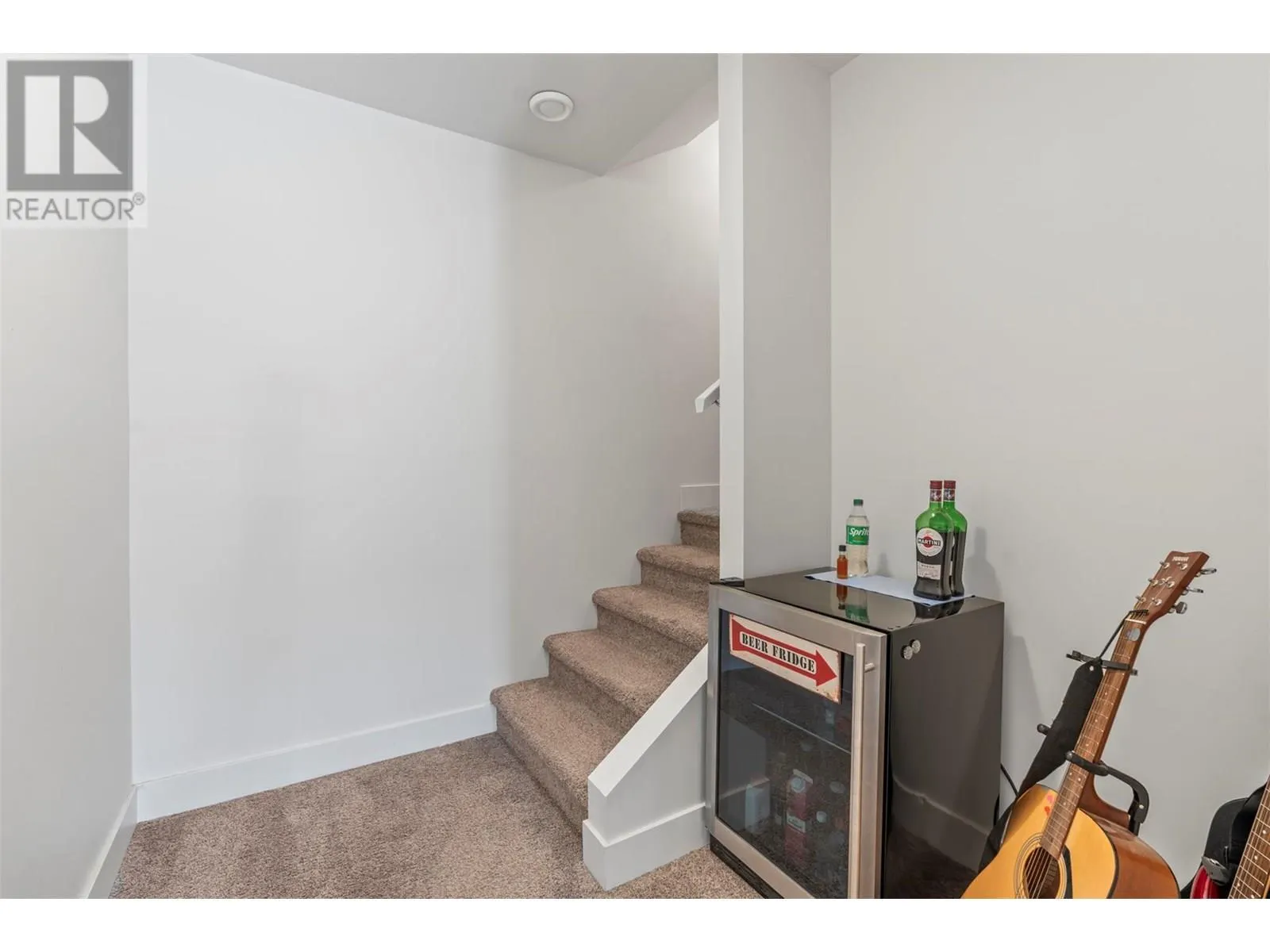 933 Mount Robson Place Unit# 10