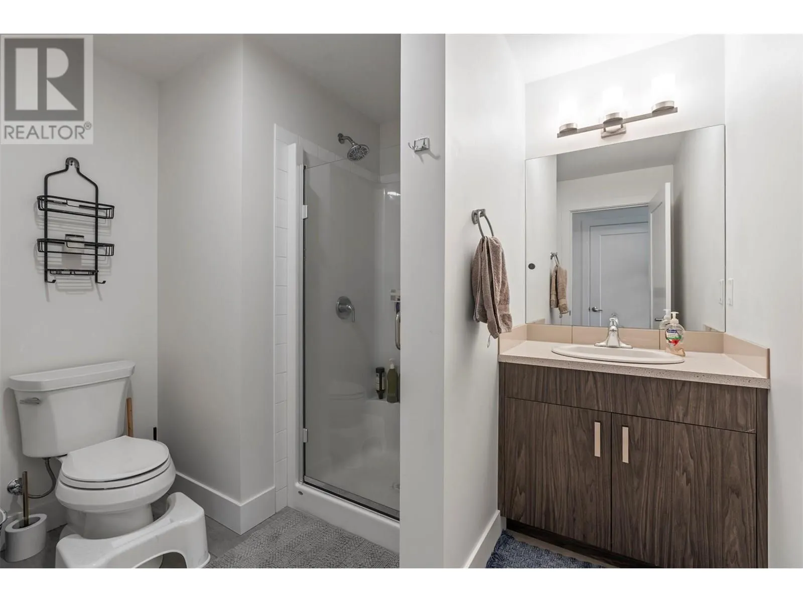 933 Mount Robson Place Unit# 10
