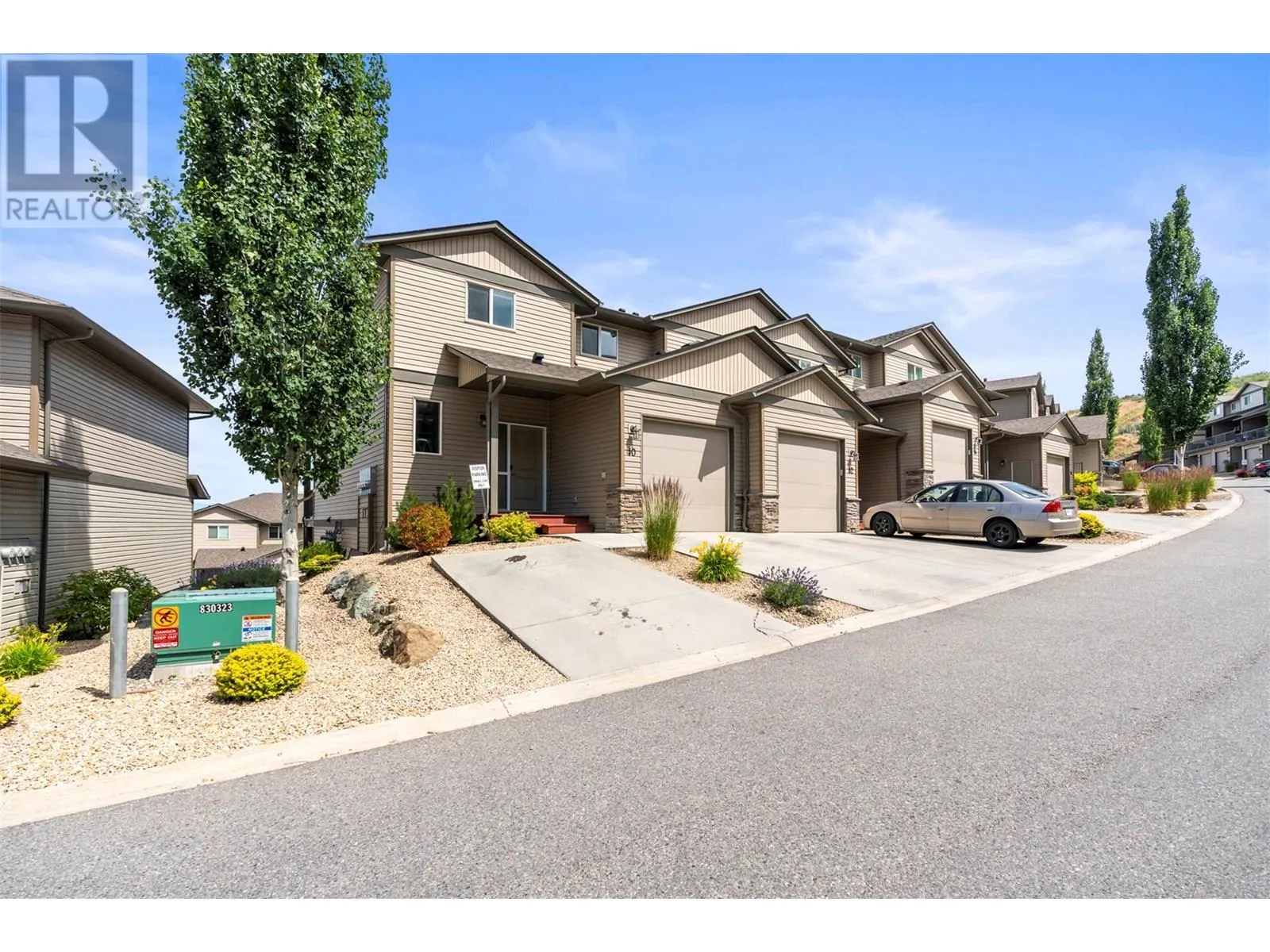 933 Mount Robson Place Unit# 10