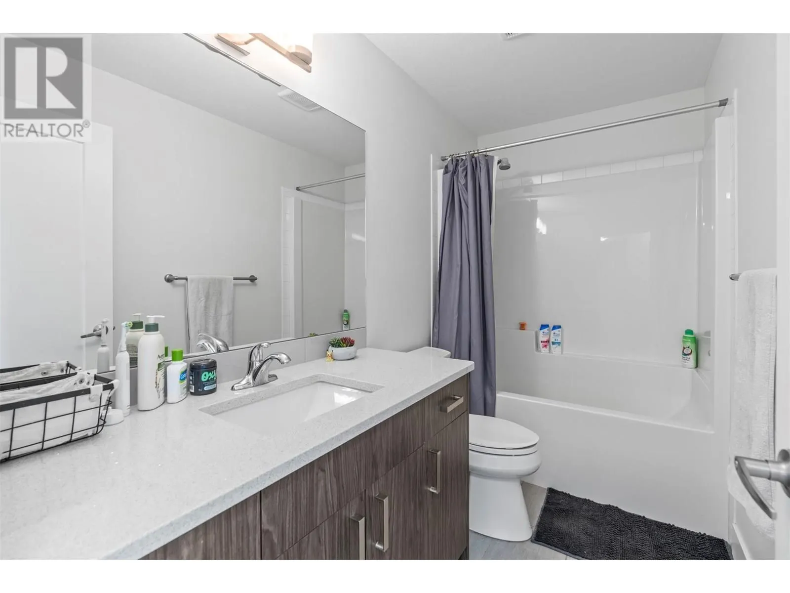 933 Mount Robson Place Unit# 10