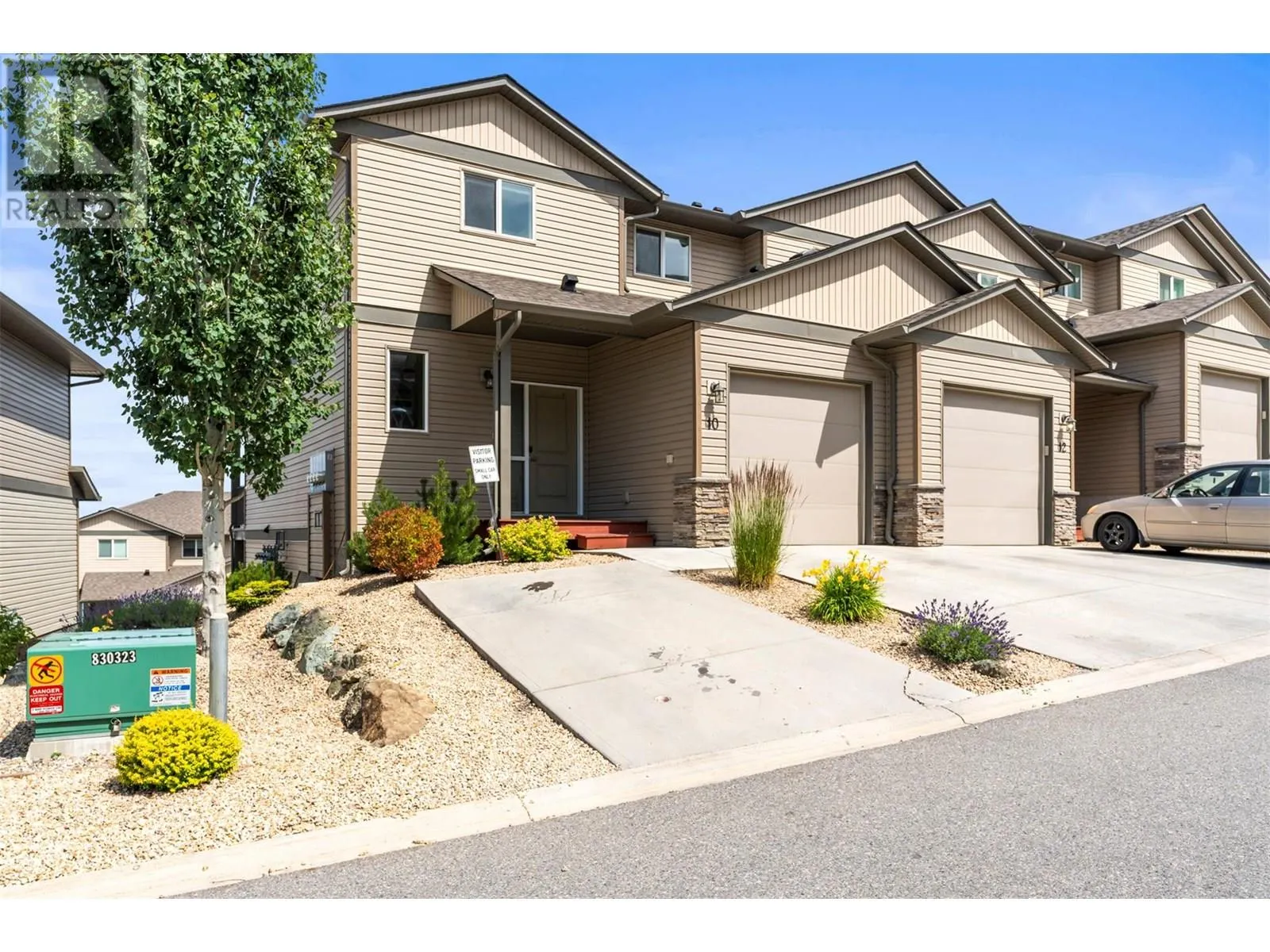 933 Mount Robson Place Unit# 10