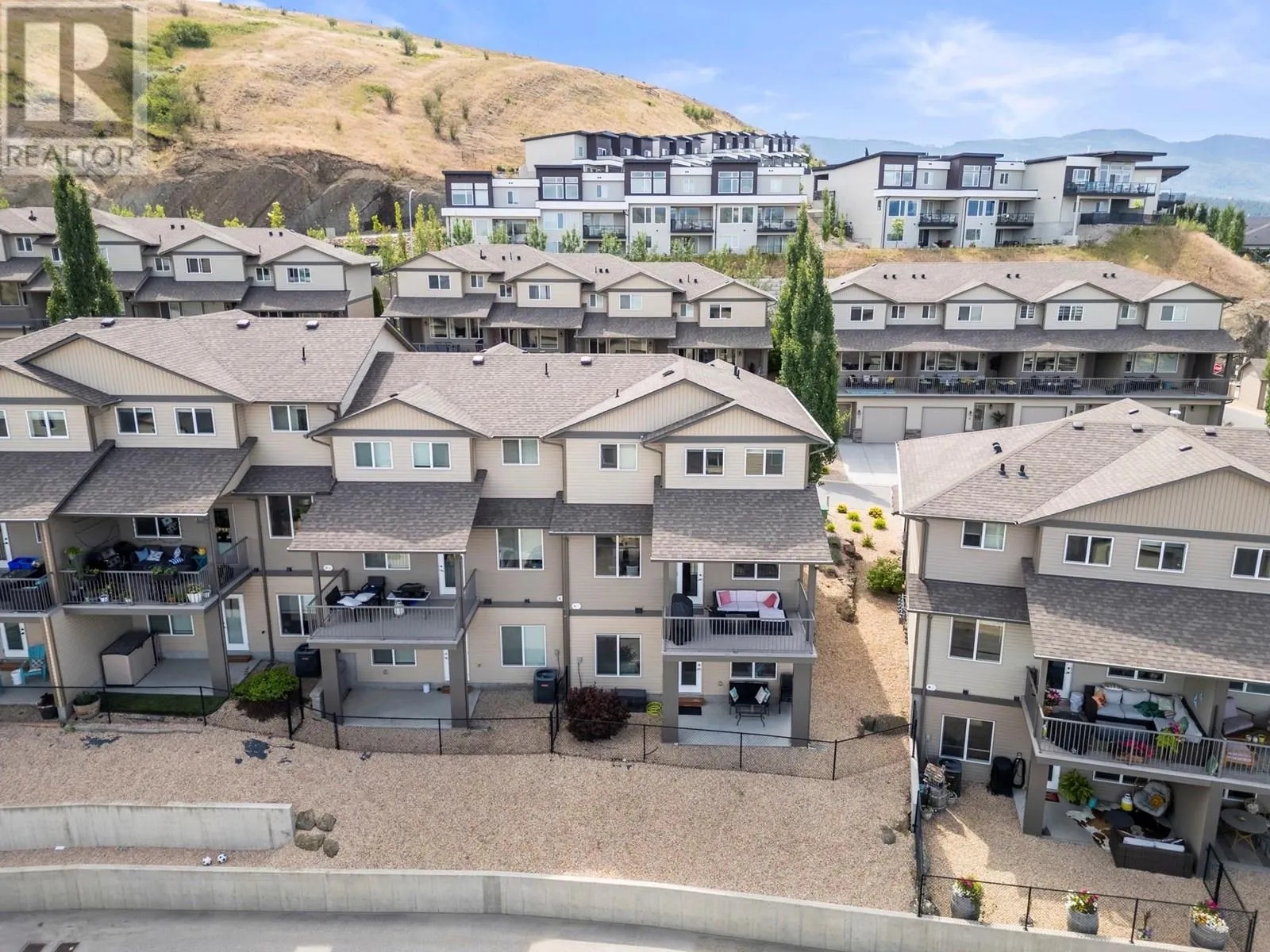 933 Mount Robson Place Unit# 10