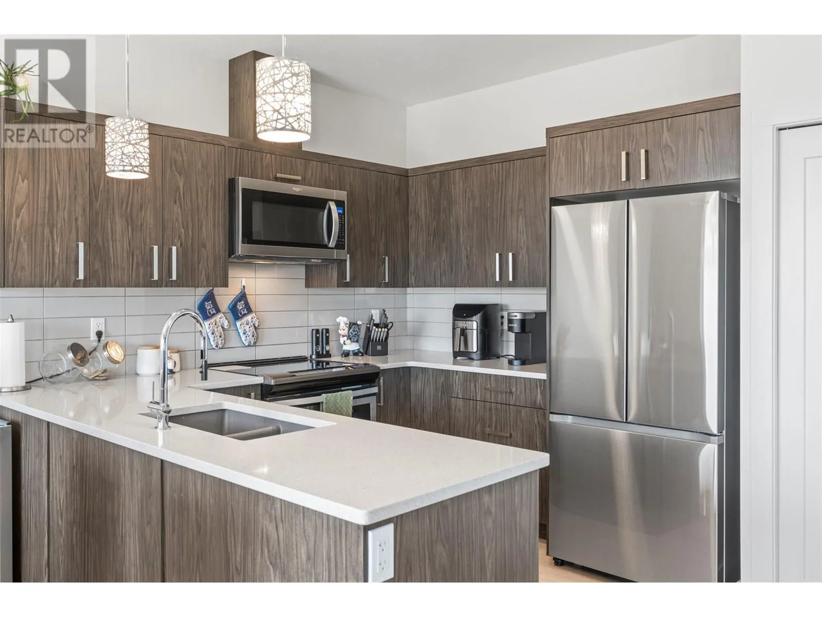 933 Mount Robson Place Unit# 10