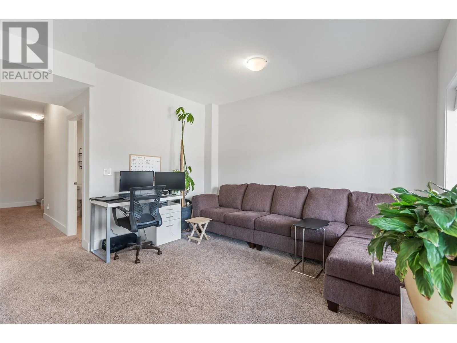 933 Mount Robson Place Unit# 10