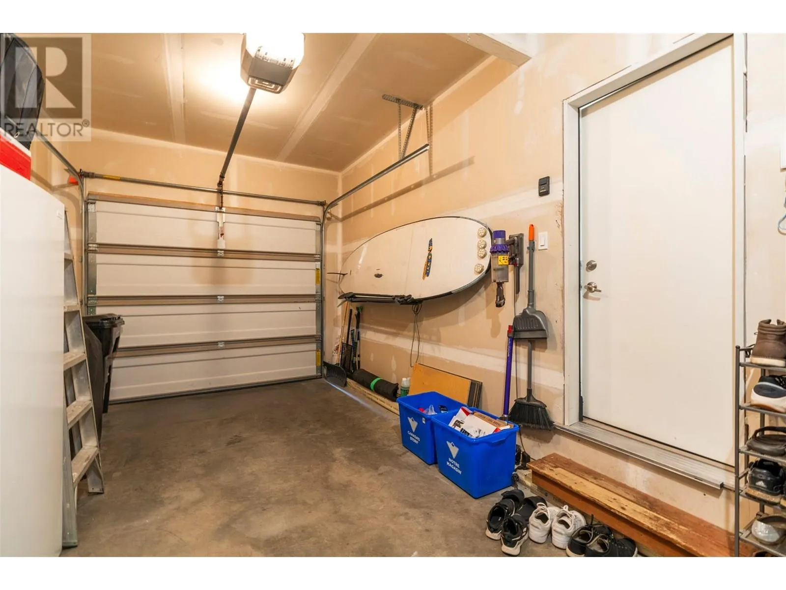 933 Mount Robson Place Unit# 10