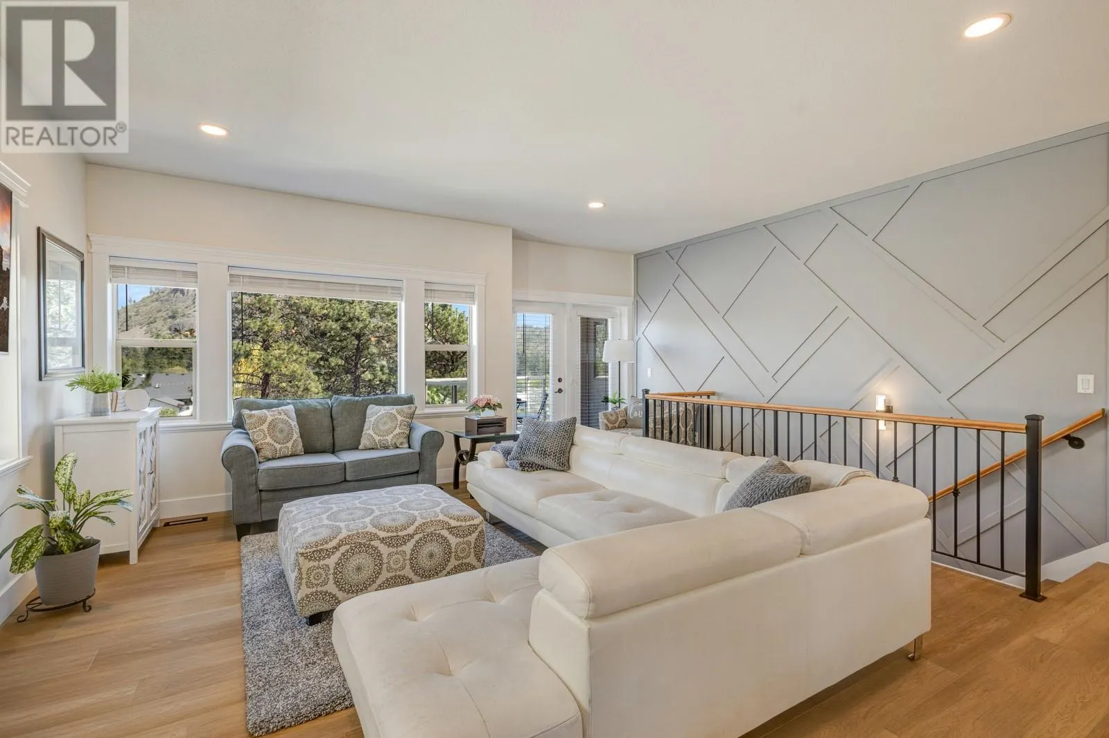 2894 Auburn Road