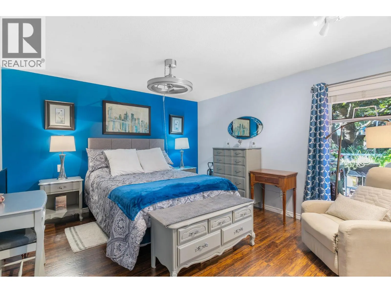 190 McIntosh Road Unit# 5