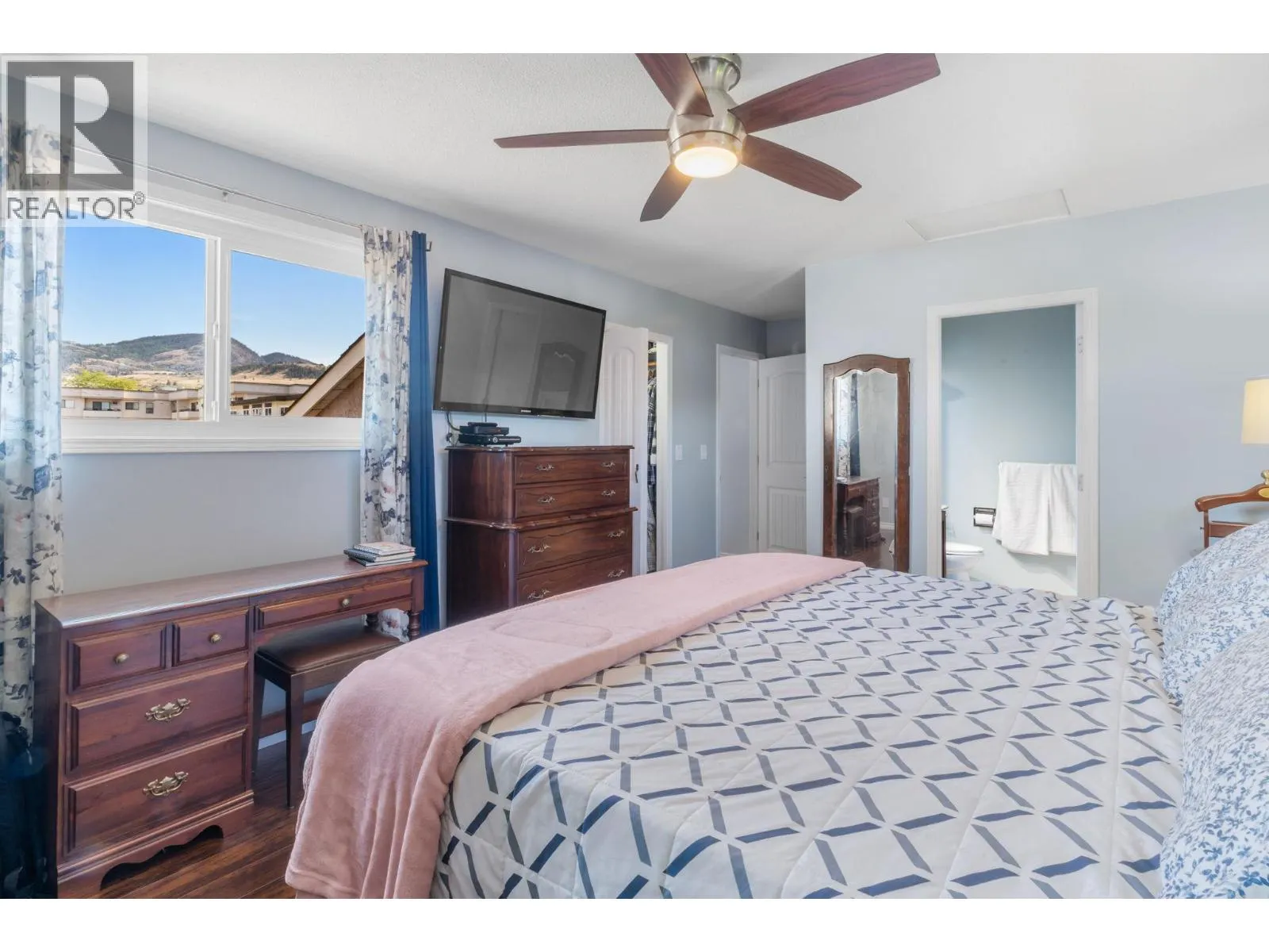 190 McIntosh Road Unit# 5