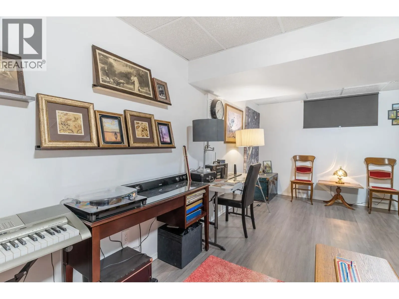 190 McIntosh Road Unit# 5
