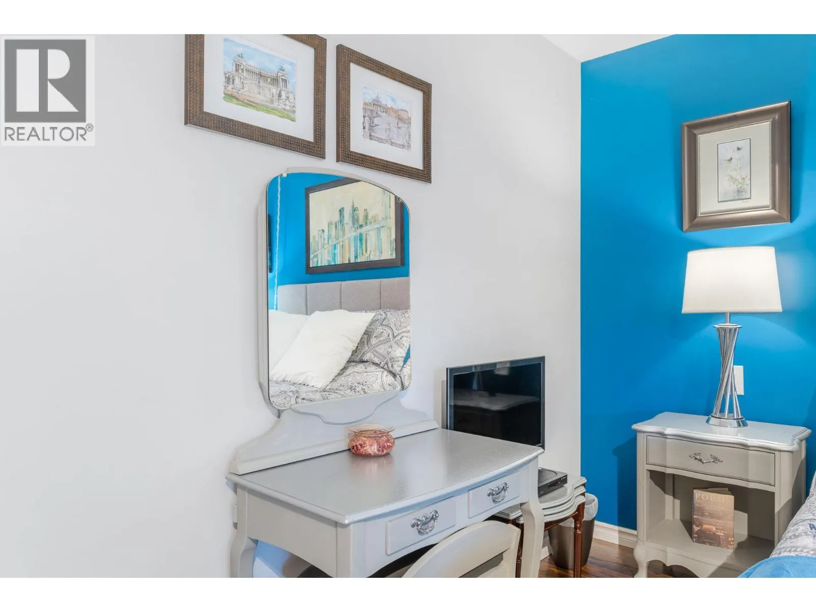 190 McIntosh Road Unit# 5