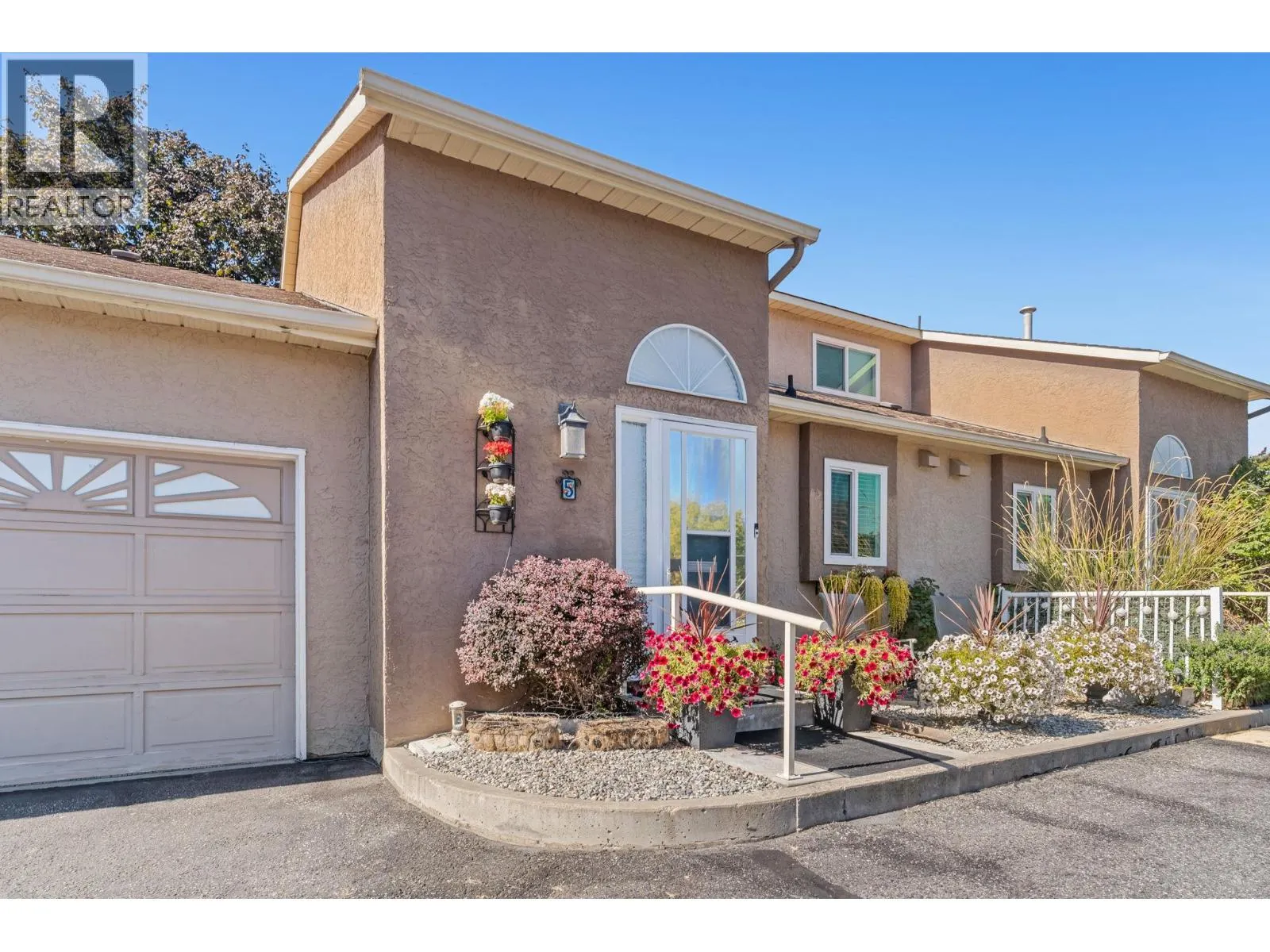 190 McIntosh Road Unit# 5