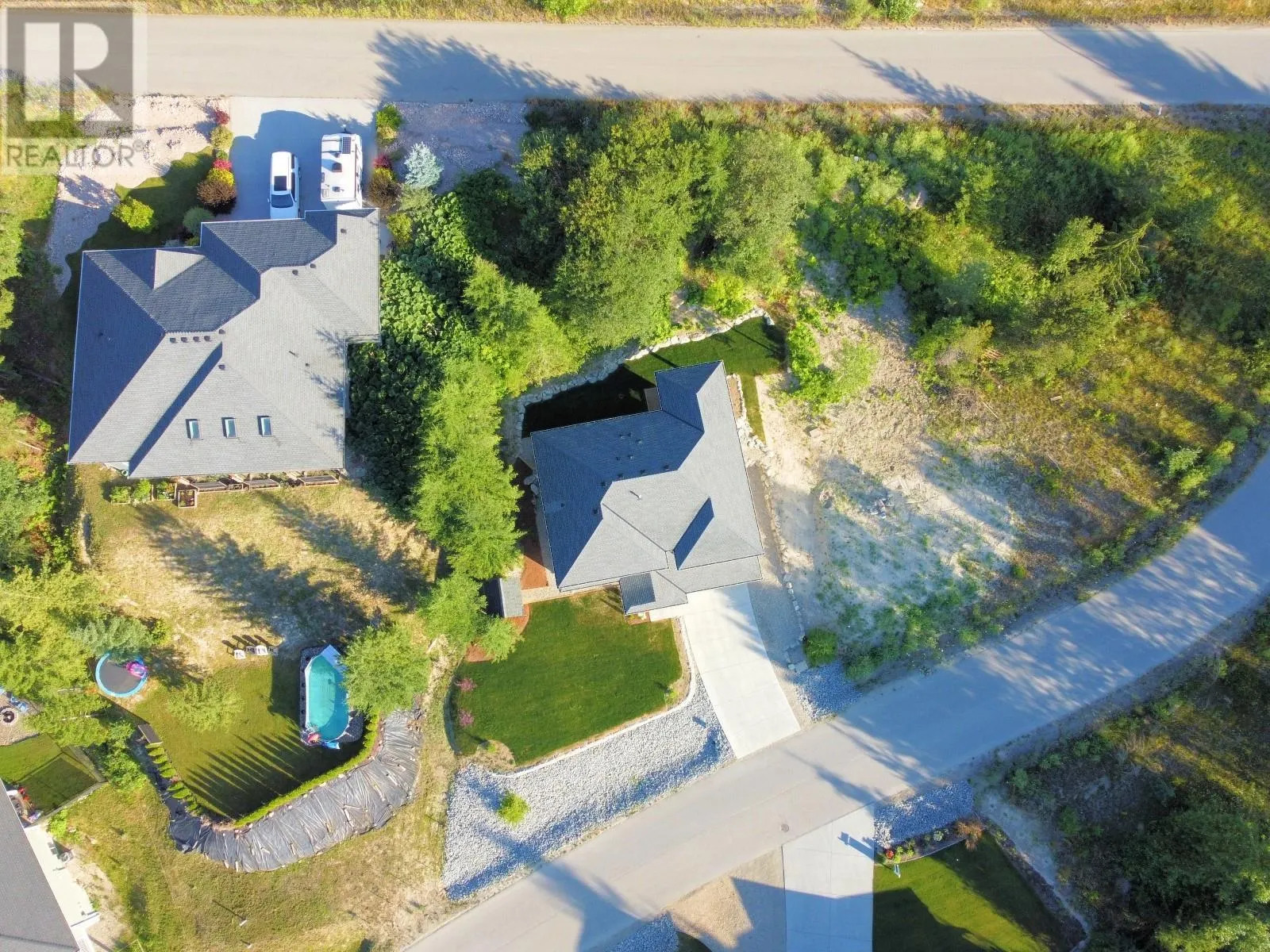 2537 Valley Place