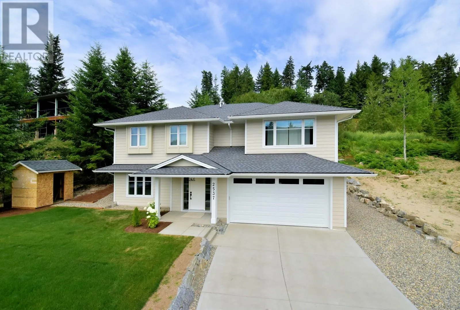 2537 Valley Place