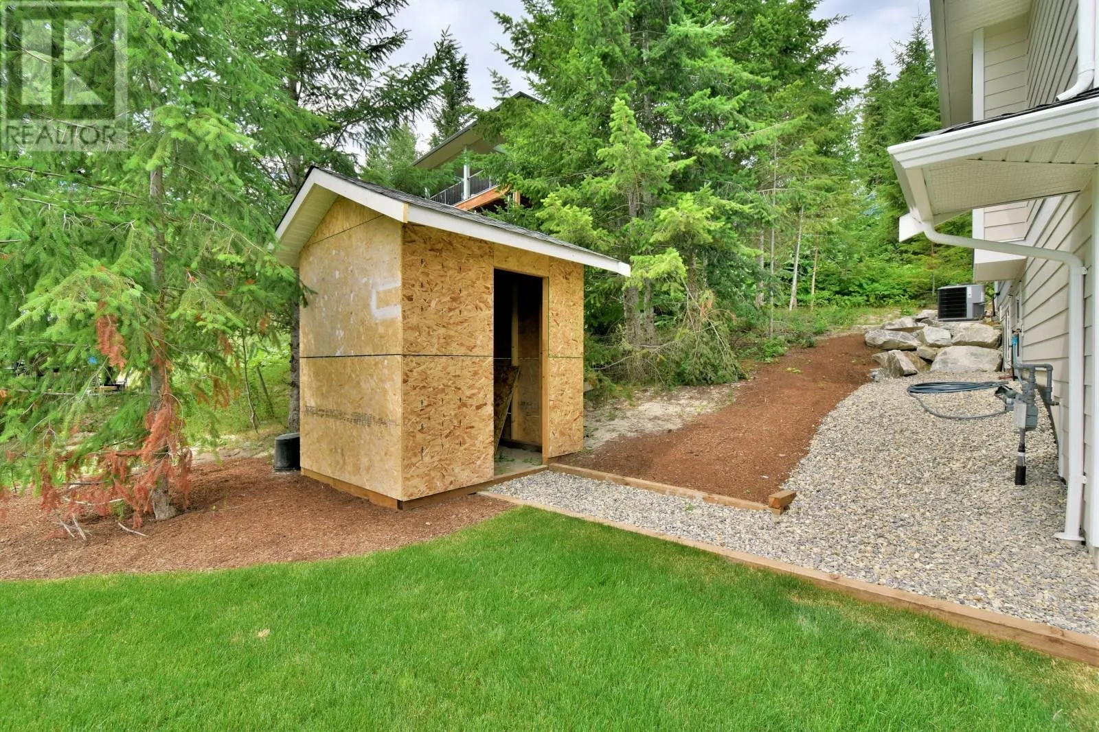 2537 Valley Place