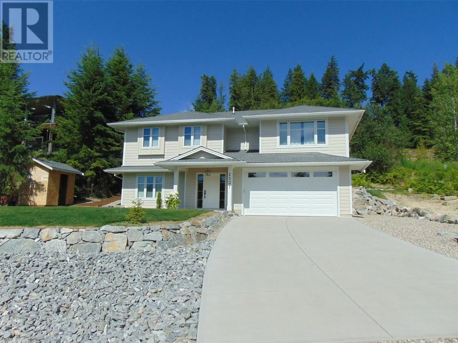 2537 Valley Place