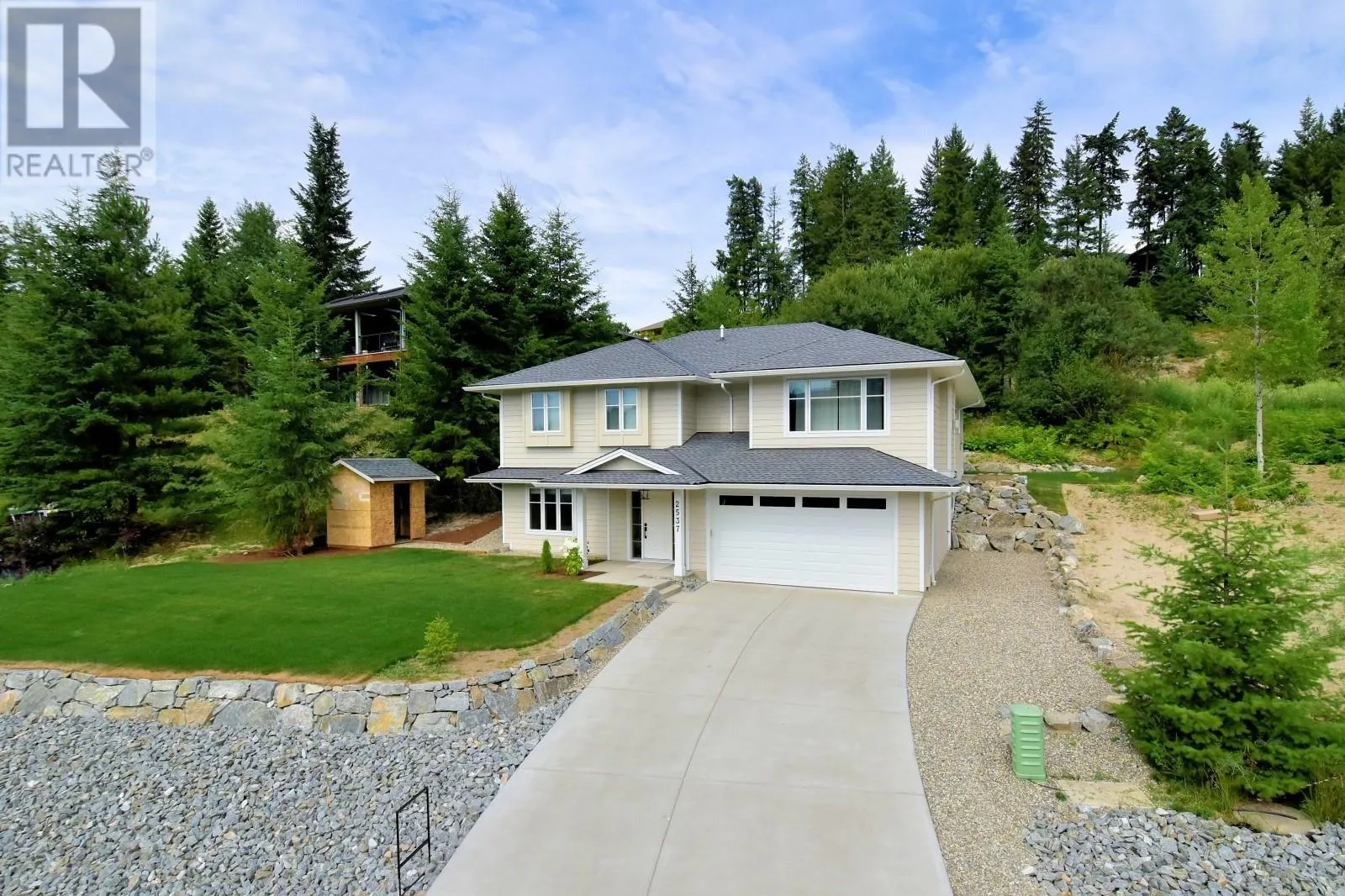 2537 Valley Place
