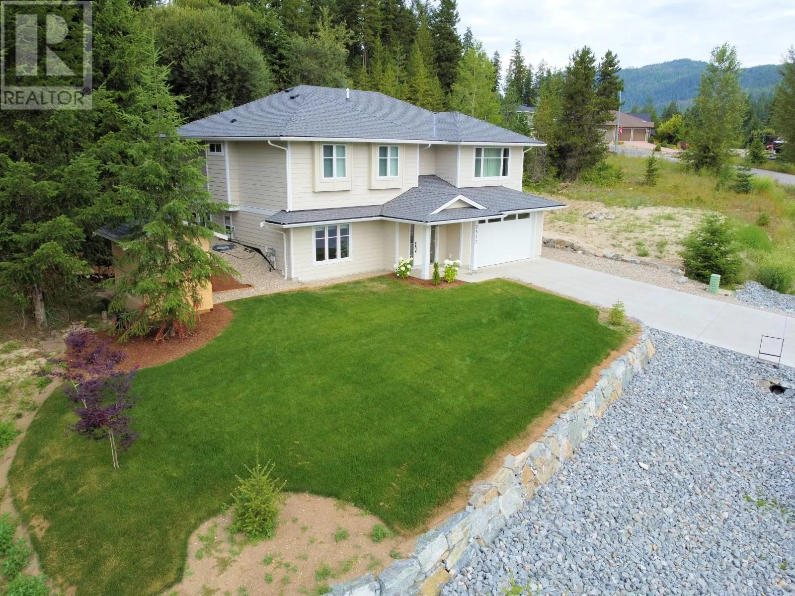 2537 Valley Place