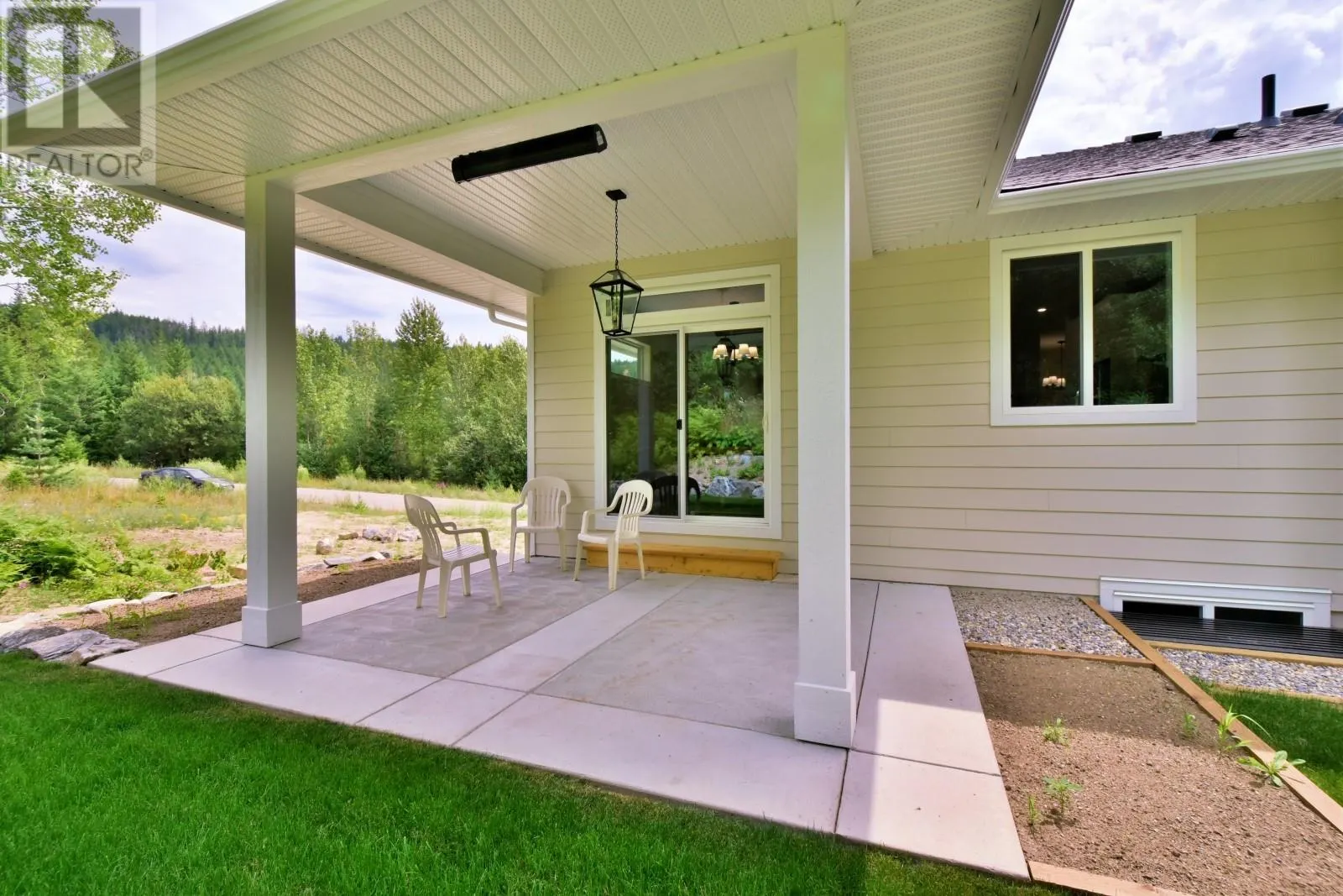 2537 Valley Place