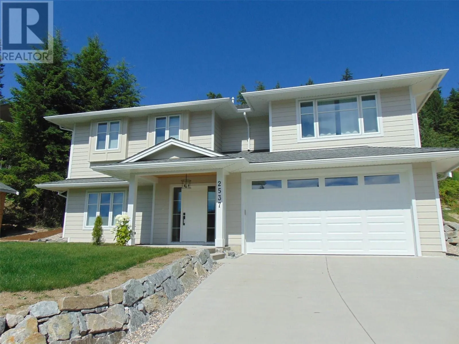 2537 Valley Place