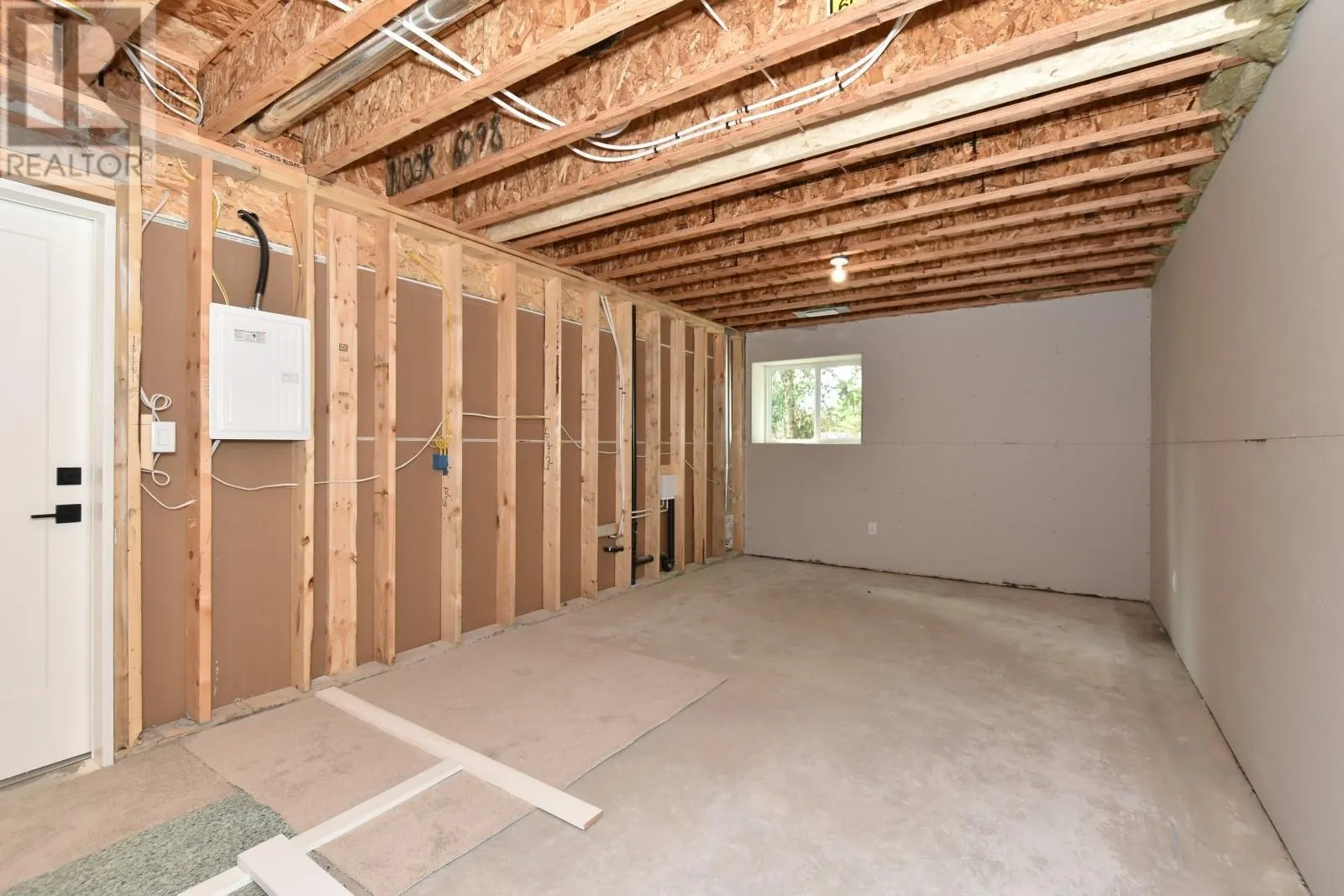 2537 Valley Place