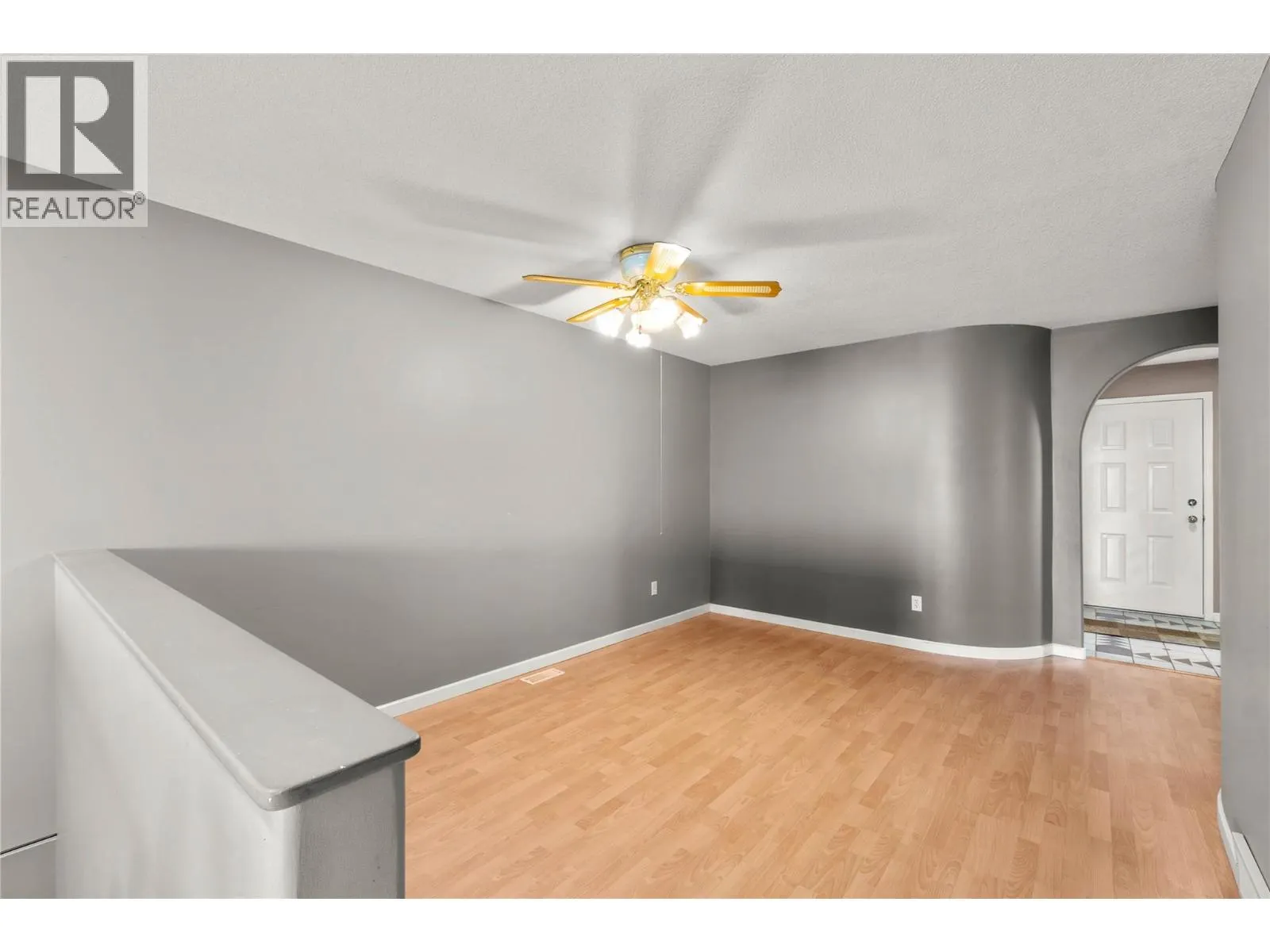 255 Pemberton Terrace Unit# 3