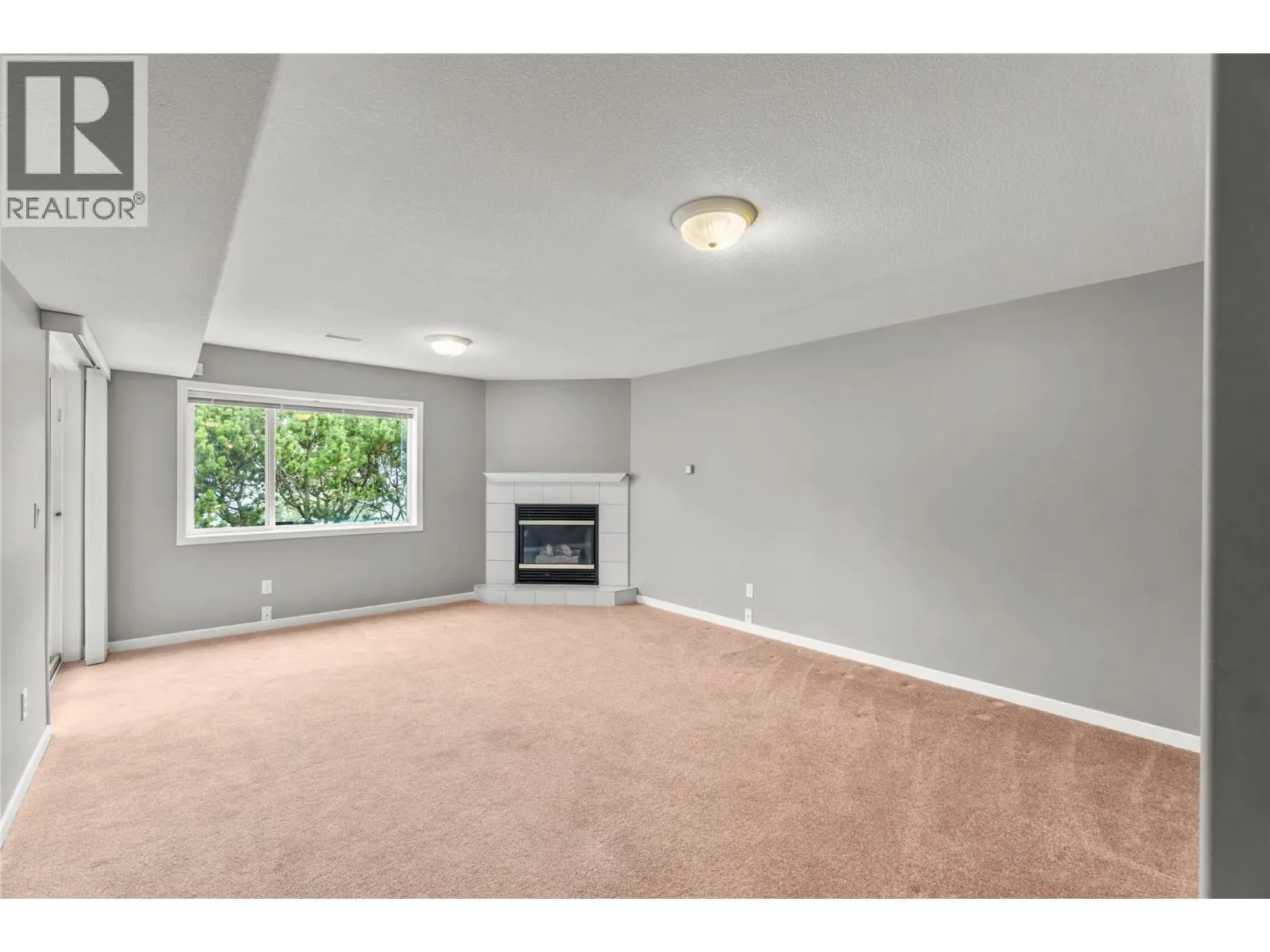 255 Pemberton Terrace Unit# 3