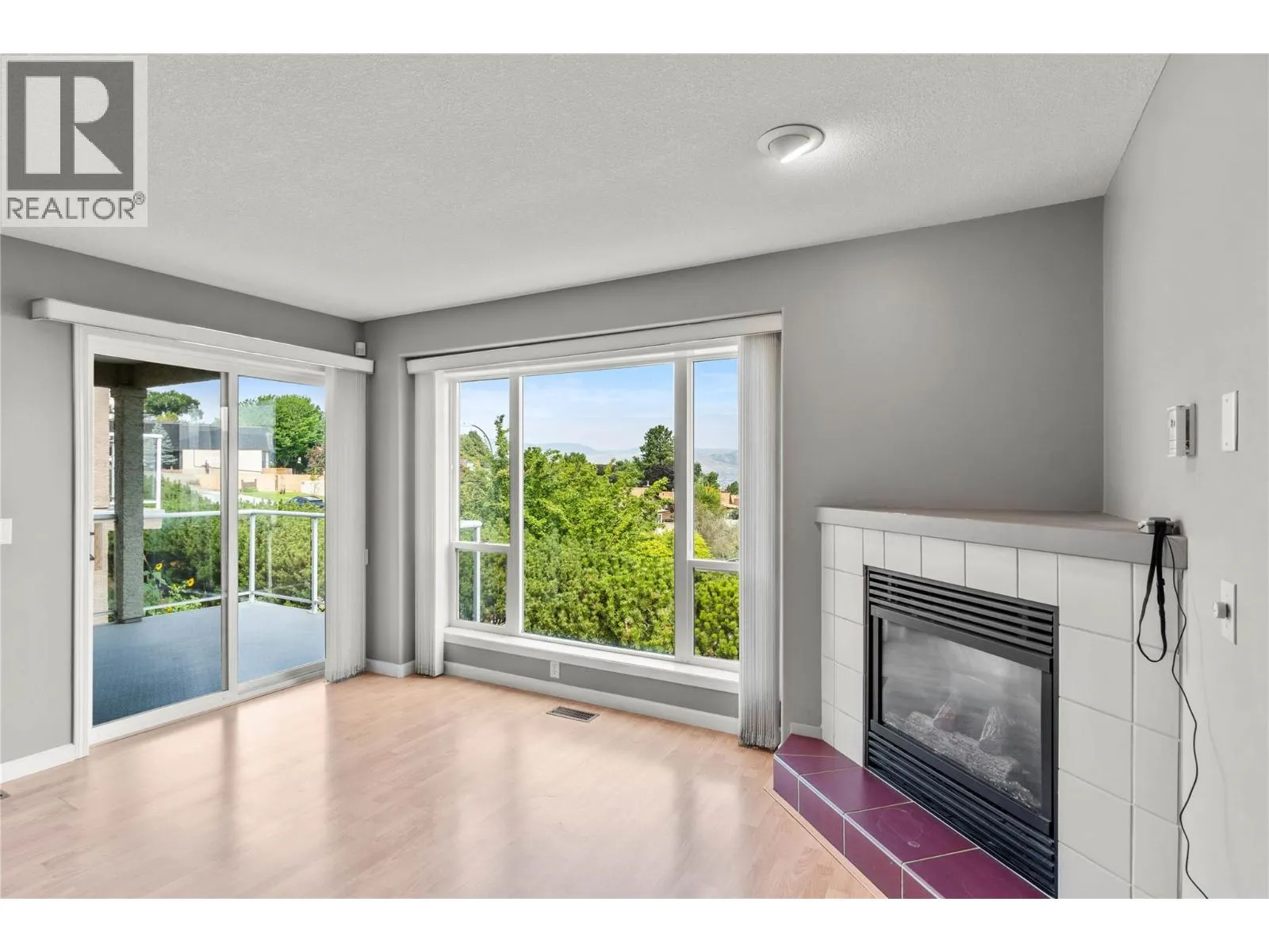 255 Pemberton Terrace Unit# 3
