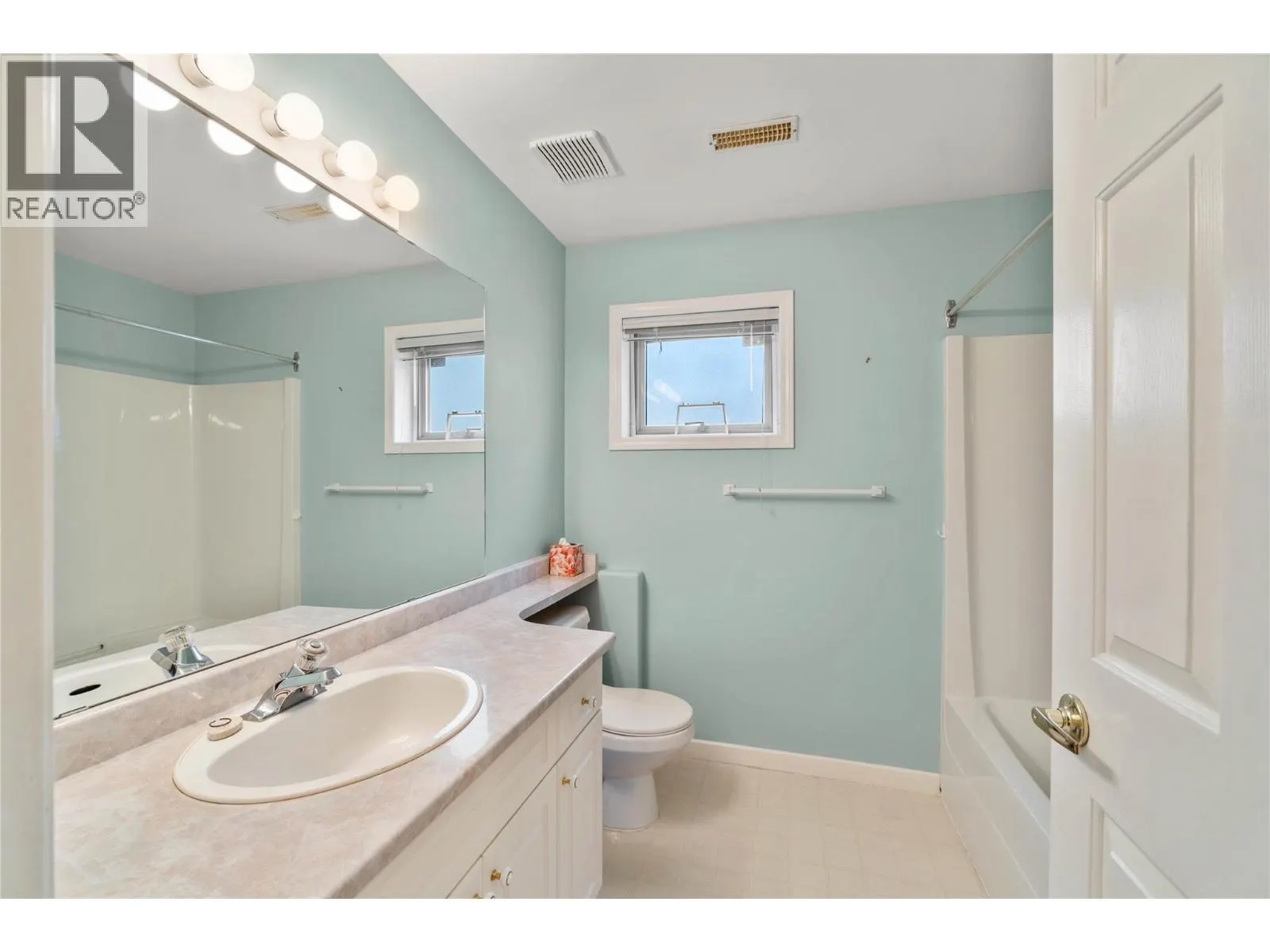 255 Pemberton Terrace Unit# 3