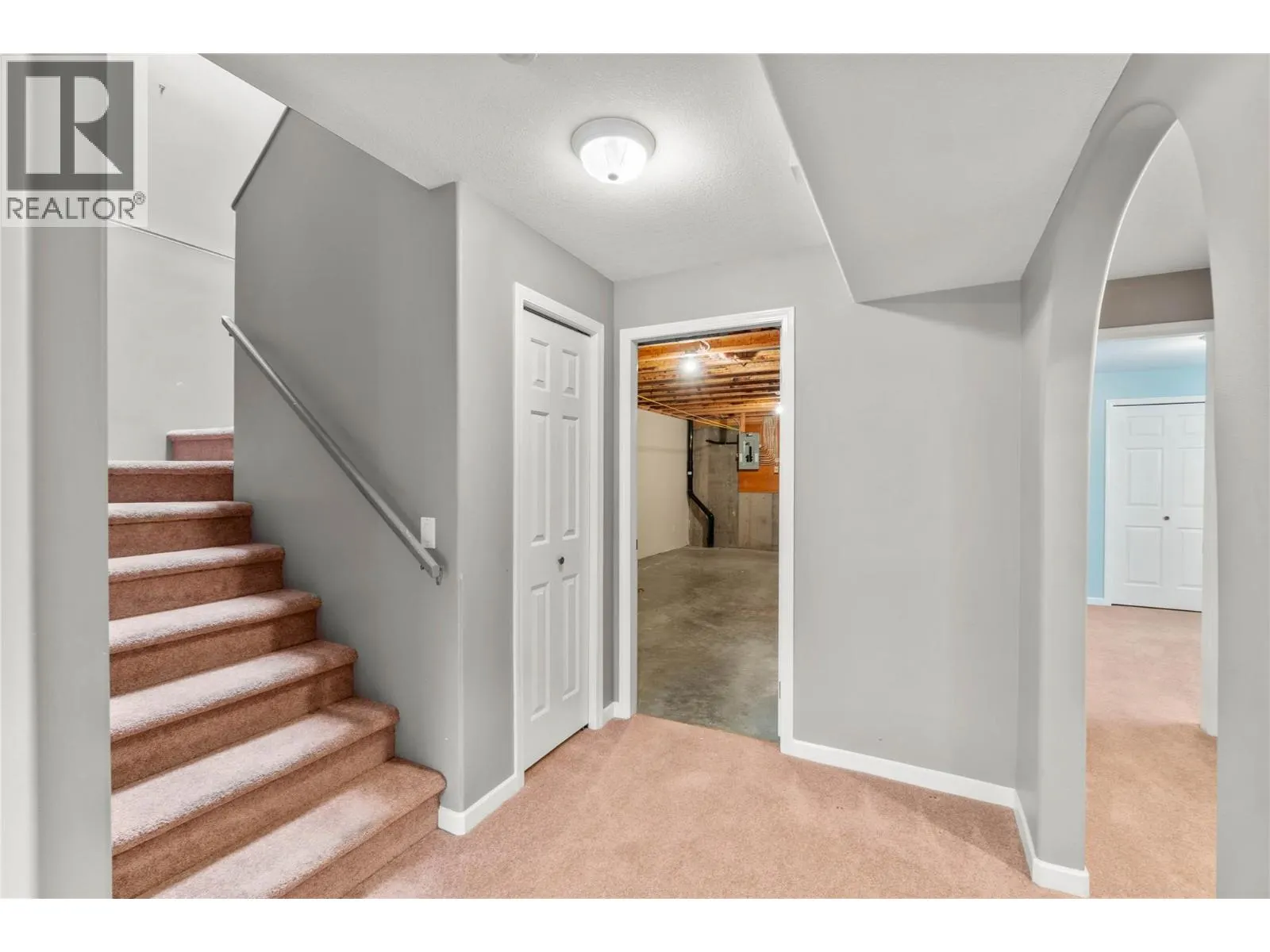 255 Pemberton Terrace Unit# 3