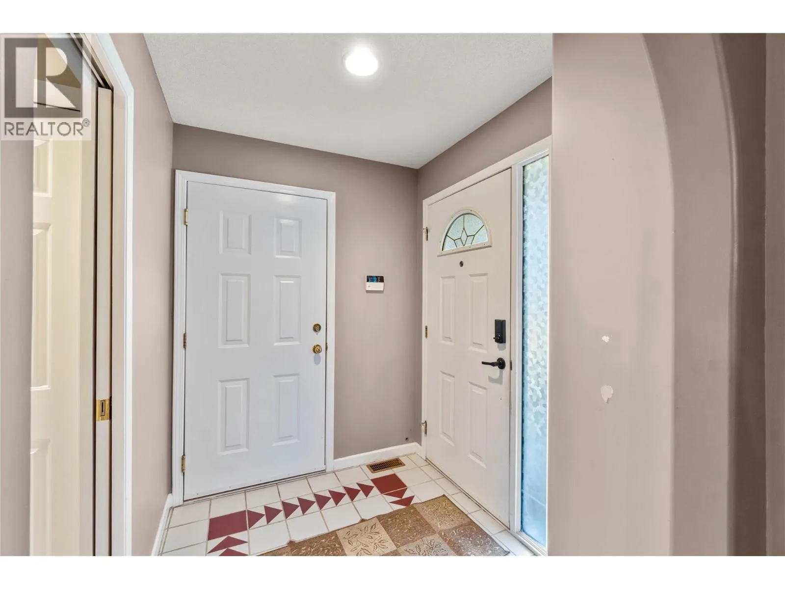 255 Pemberton Terrace Unit# 3