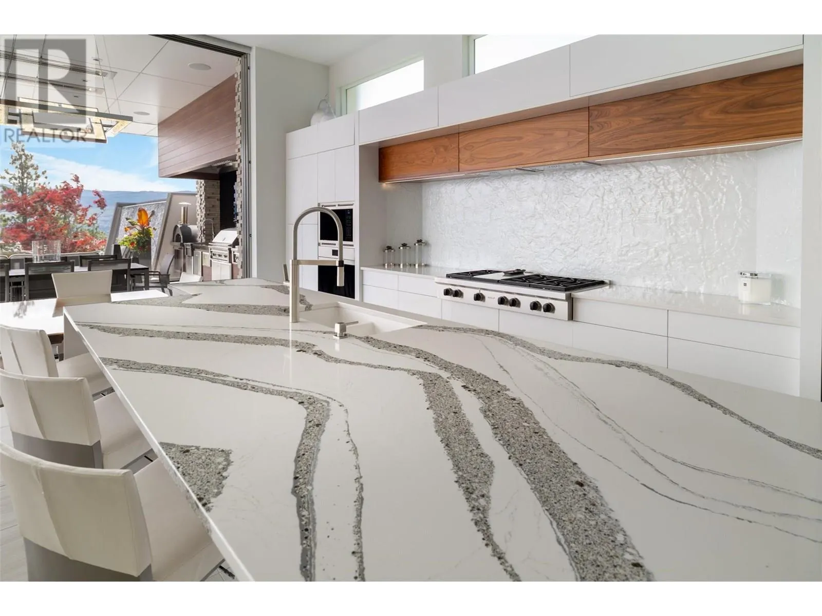 2469 Thacker Drive