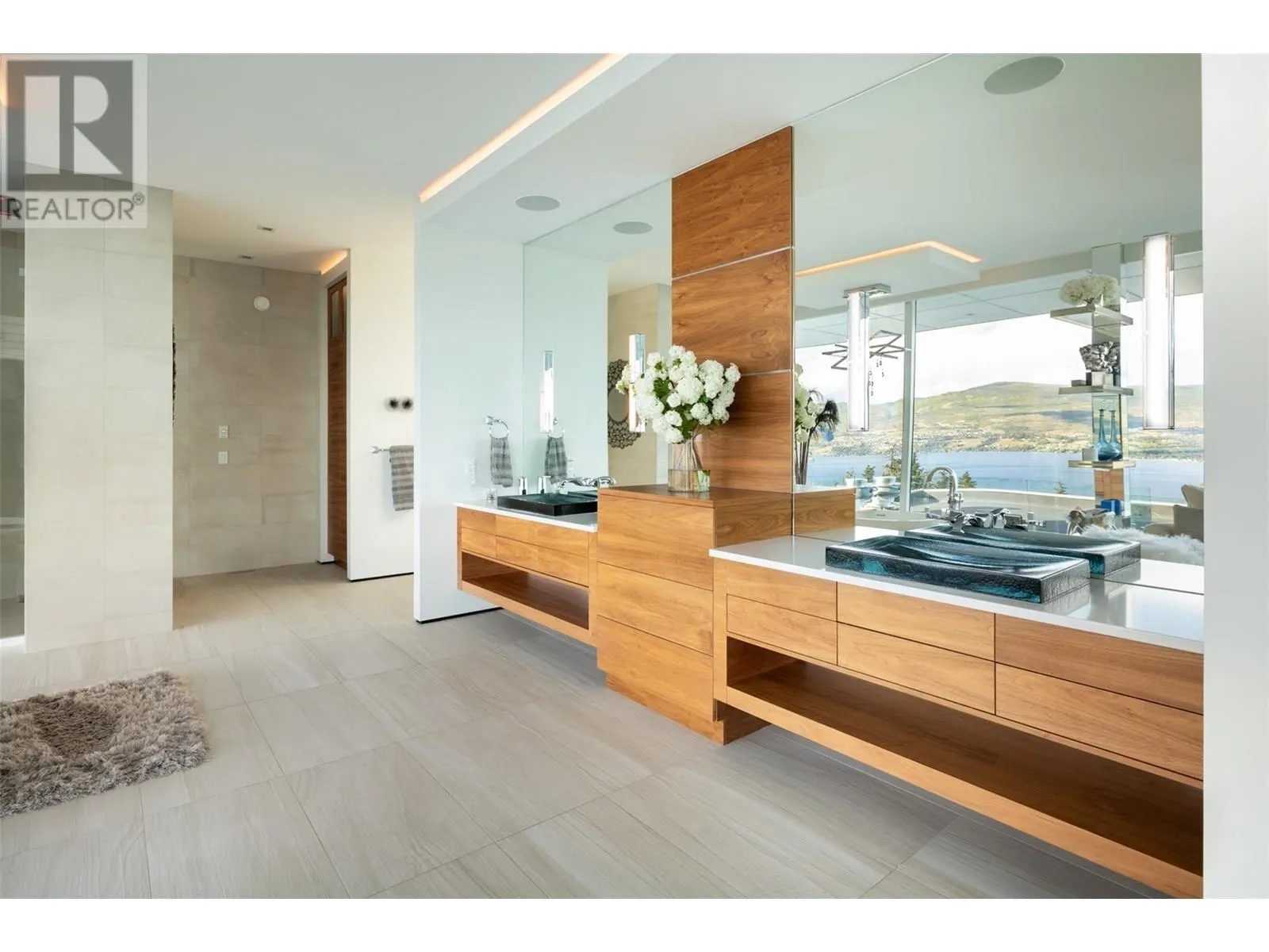 2469 Thacker Drive