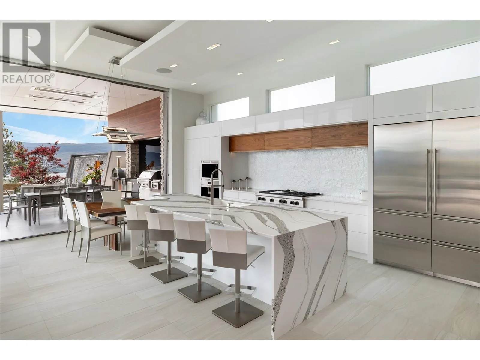 2469 Thacker Drive