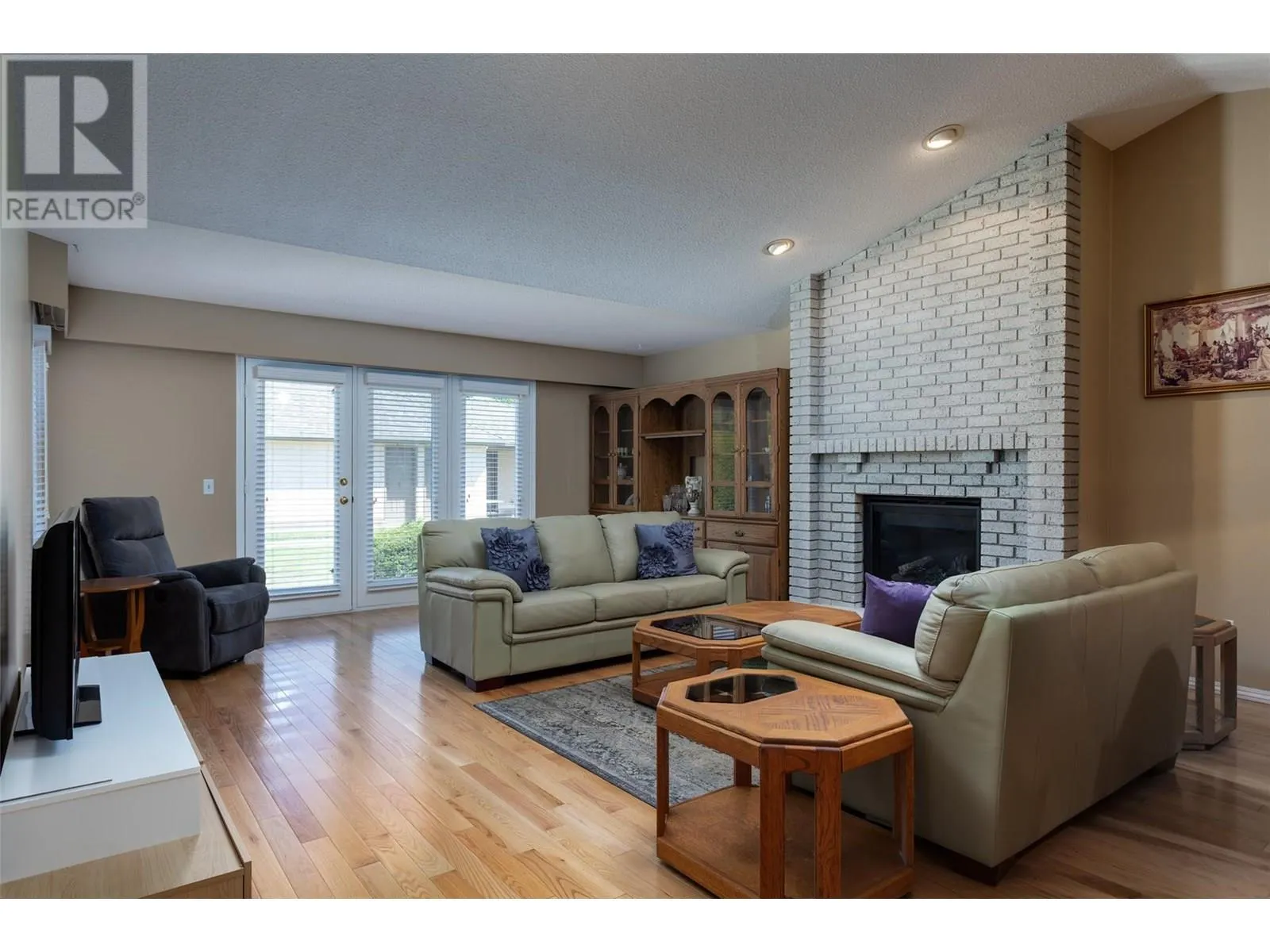 950 Lanfranco Road Unit# 16